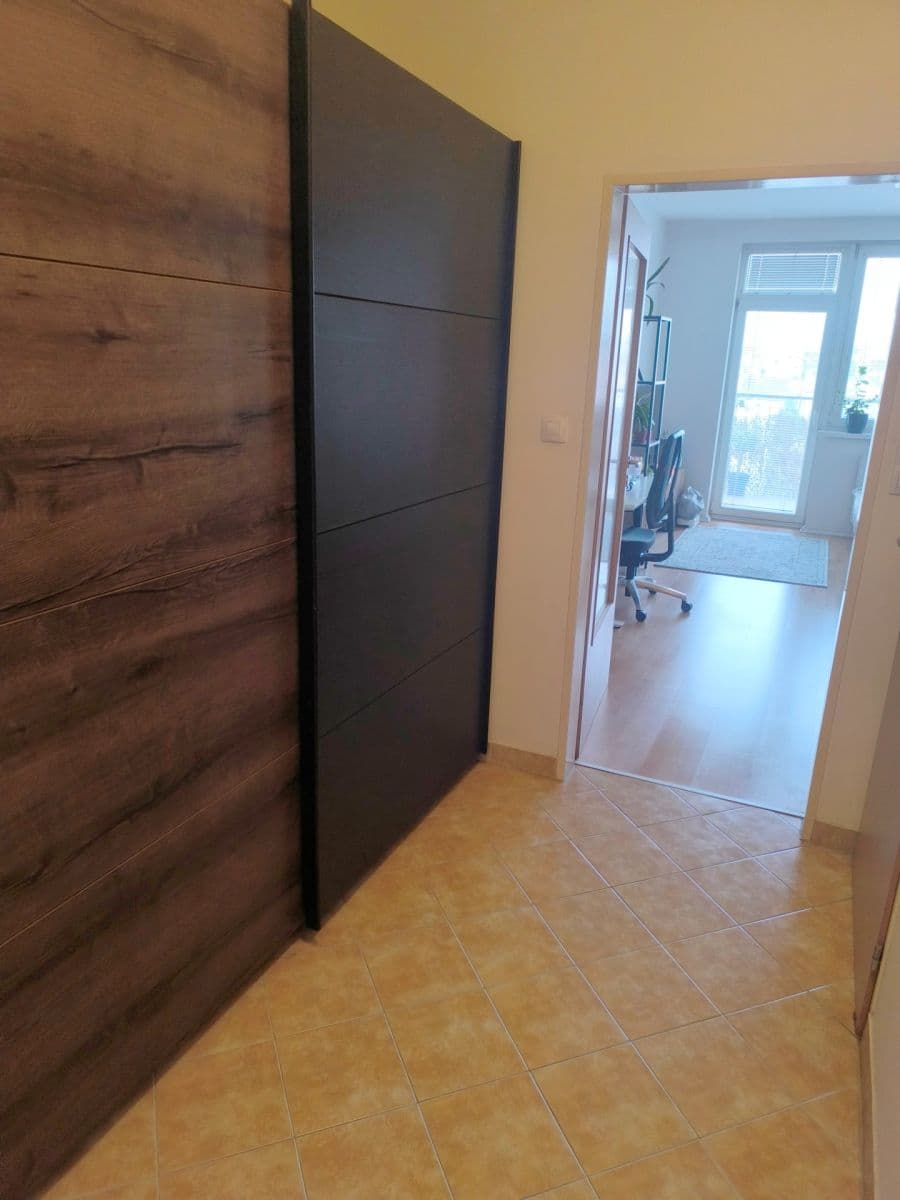 Studio flat to rent, 39 m², Podkovářská, Prague, Prague Studio flat to rent, 39 m², Podkovářská, Prague, Prague