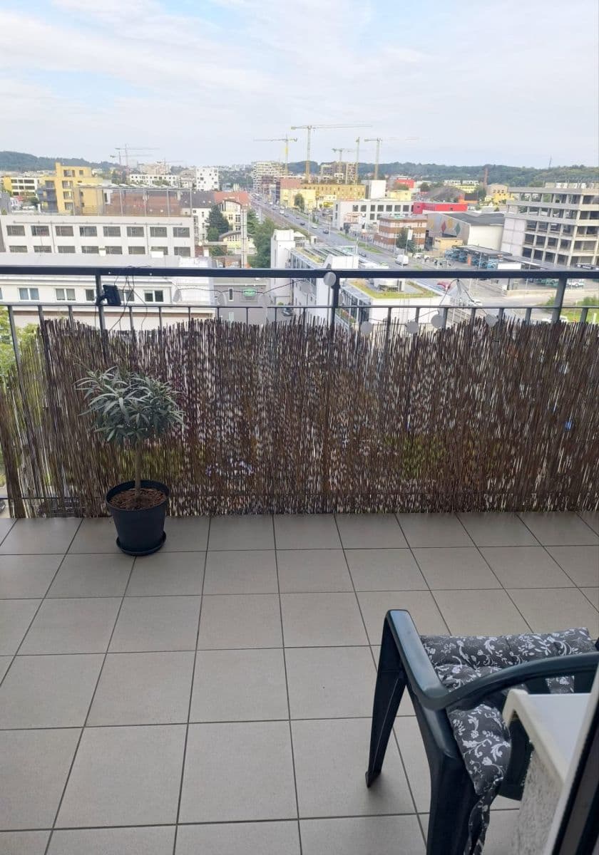 Studio flat to rent, 39 m², Podkovářská, Prague, Prague Studio flat to rent, 39 m², Podkovářská, Prague, Prague