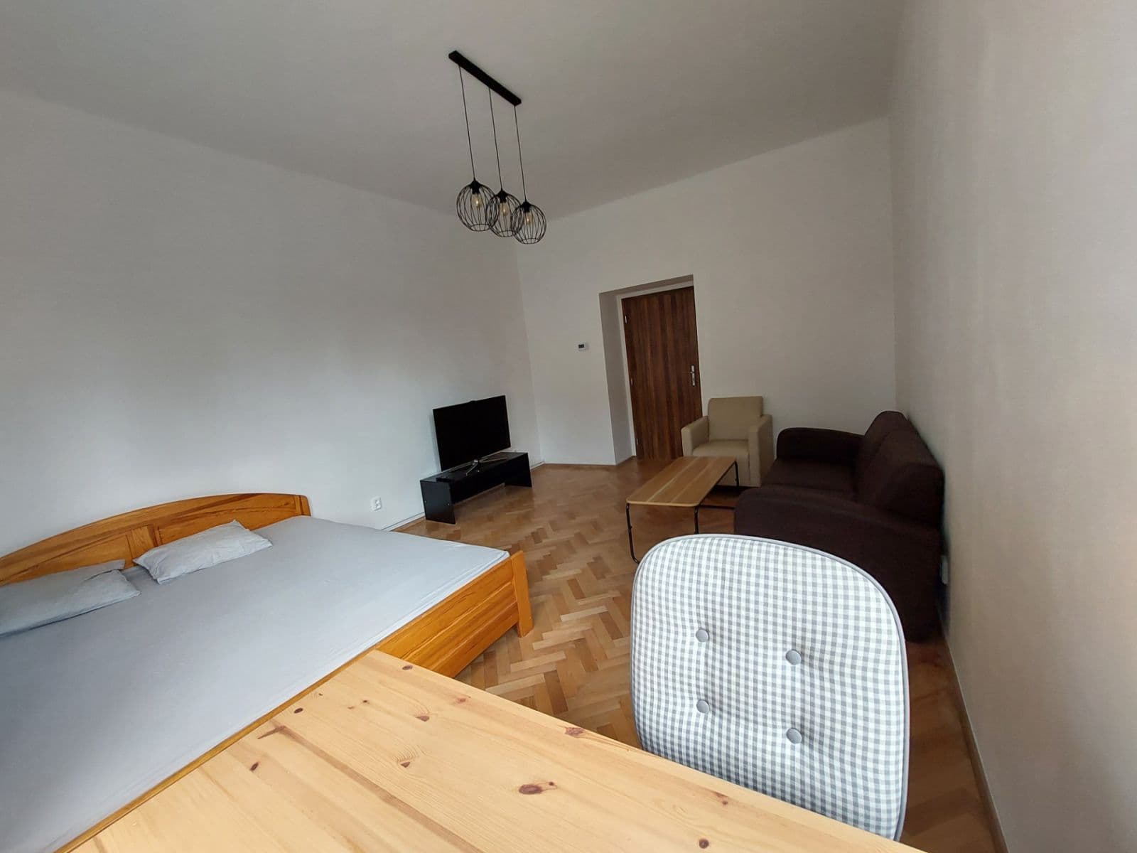 1 bedroom with open-plan kitchen flat to rent, 63 m², třída Legií, Kralupy nad Vltavou, Středočeský Region 1 bedroom with open-plan kitchen flat to rent, 63 m², třída Legií, Kralupy nad Vltavou, Středočeský Region
