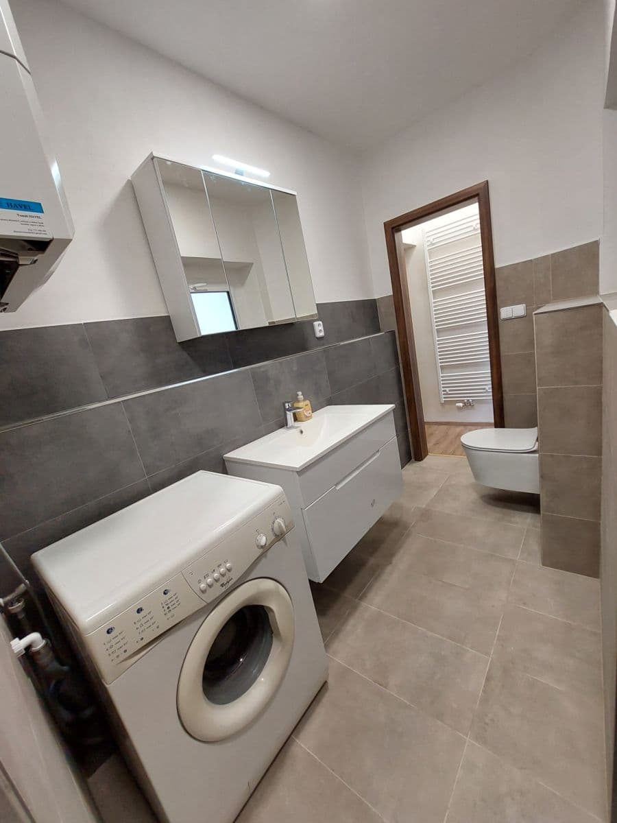 1 bedroom with open-plan kitchen flat to rent, 63 m², třída Legií, Kralupy nad Vltavou, Středočeský Region 1 bedroom with open-plan kitchen flat to rent, 63 m², třída Legií, Kralupy nad Vltavou, Středočeský Region