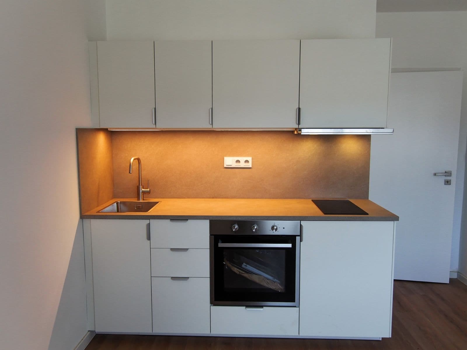 Studio flat to rent, 30 m², Kolbenova, Prague, Prague Studio flat to rent, 30 m², Kolbenova, Prague, Prague