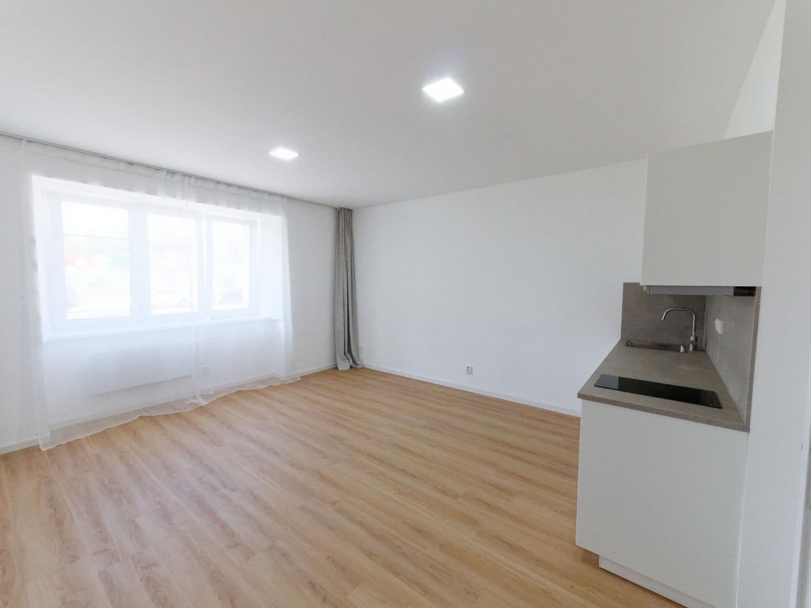 Studio flat to rent, 30 m², Kolbenova, Prague, Prague Studio flat to rent, 30 m², Kolbenova, Prague, Prague