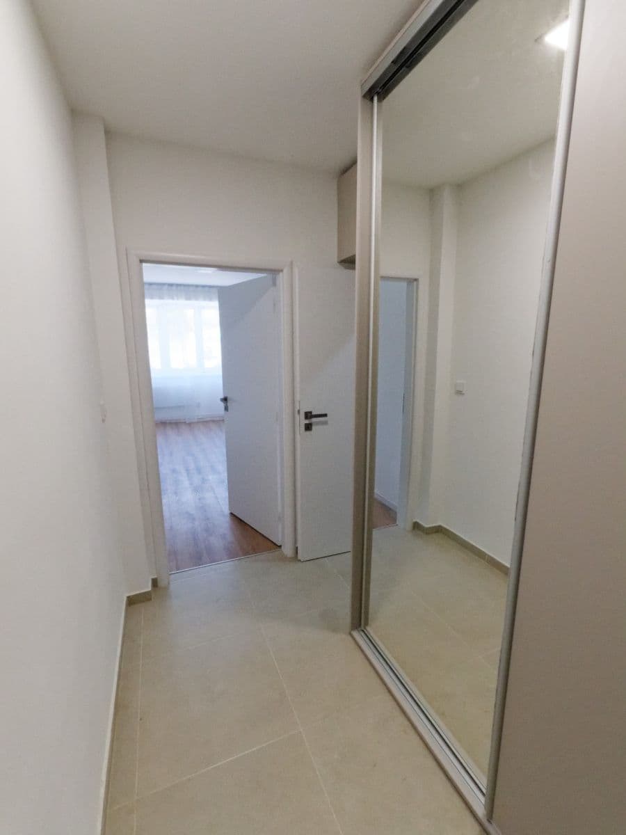 Studio flat to rent, 30 m², Kolbenova, Prague, Prague Studio flat to rent, 30 m², Kolbenova, Prague, Prague
