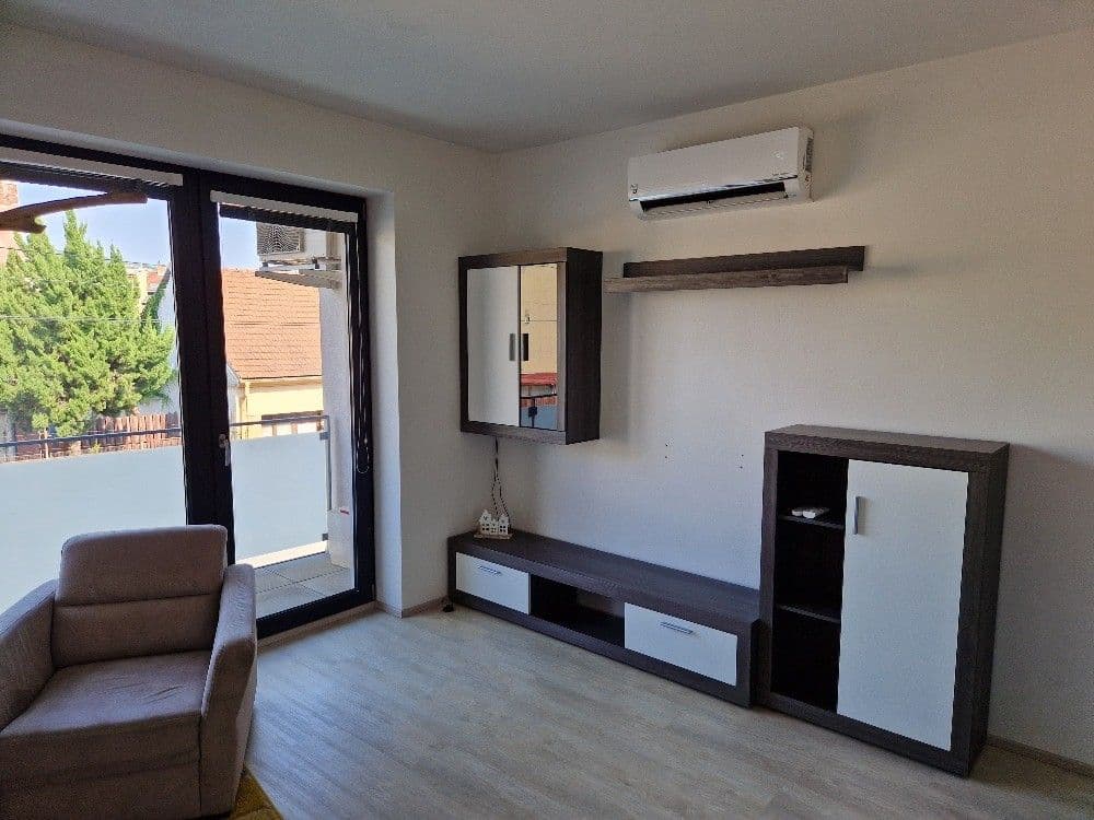1 bedroom with open-plan kitchen flat to rent, 47 m², Selská, Brno, Jihomoravský Region 1 bedroom with open-plan kitchen flat to rent, 47 m², Selská, Brno, Jihomoravský Region