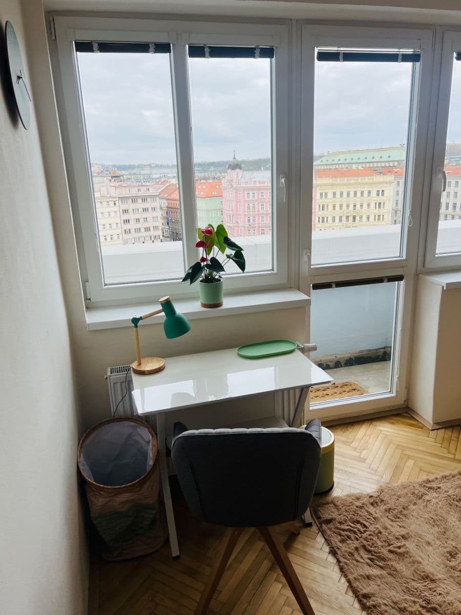 1 bedroom with open-plan kitchen flat to rent, 15 m², Ke Štvanici, Prague, Prague 1 bedroom with open-plan kitchen flat to rent, 15 m², Ke Štvanici, Prague, Prague