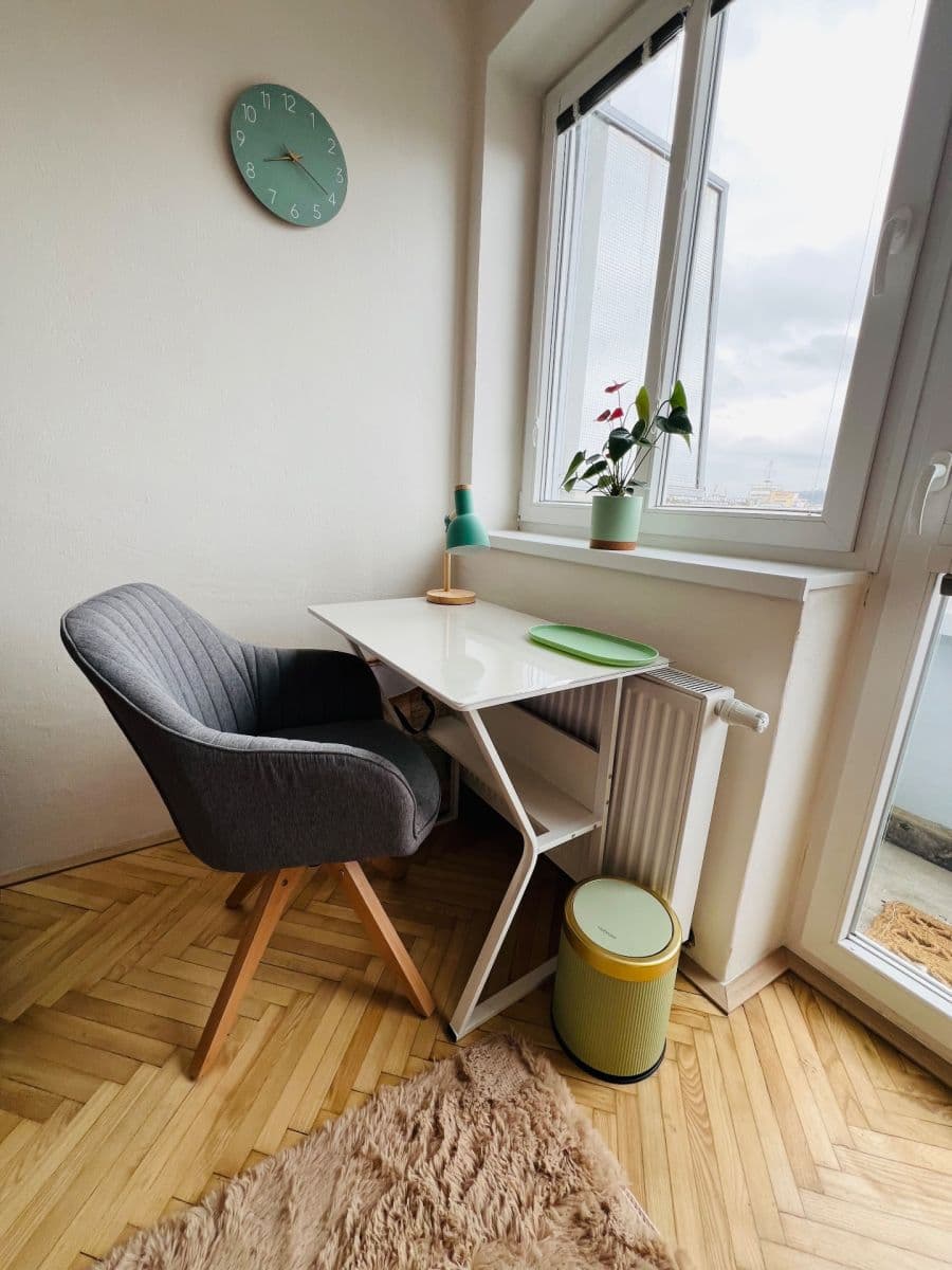 1 bedroom with open-plan kitchen flat to rent, 15 m², Ke Štvanici, Prague, Prague 1 bedroom with open-plan kitchen flat to rent, 15 m², Ke Štvanici, Prague, Prague