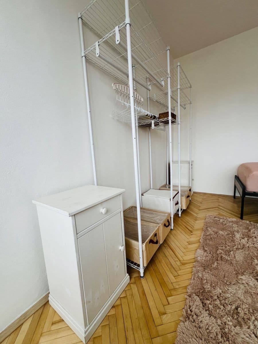 1 bedroom with open-plan kitchen flat to rent, 15 m², Ke Štvanici, Prague, Prague 1 bedroom with open-plan kitchen flat to rent, 15 m², Ke Štvanici, Prague, Prague