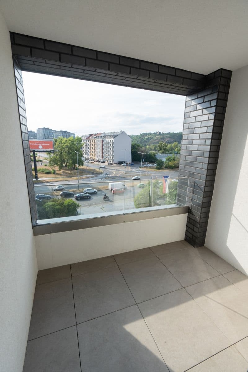 1 bedroom with open-plan kitchen flat to rent, 52 m², Jankovcova, Prague, Prague 1 bedroom with open-plan kitchen flat to rent, 52 m², Jankovcova, Prague, Prague