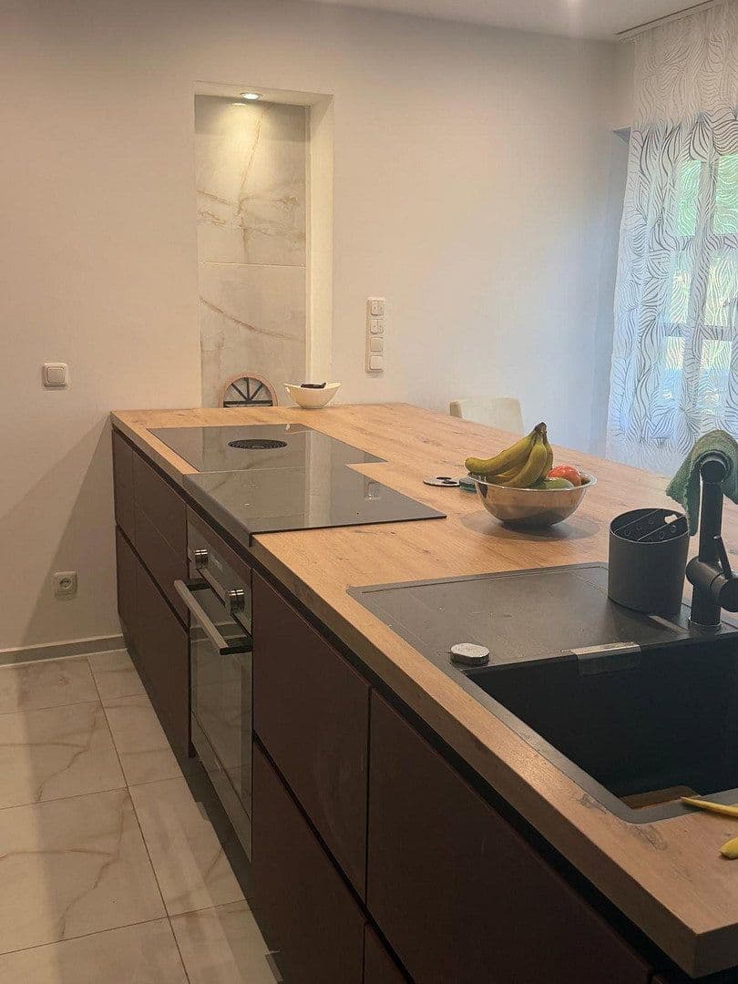 6 bedroom flat for sale, 204 m², Unitasstr., 36, Euskirchen, North Rhine-Westphalia 6 bedroom flat for sale, 204 m², Unitasstr., 36, Euskirchen, North Rhine-Westphalia