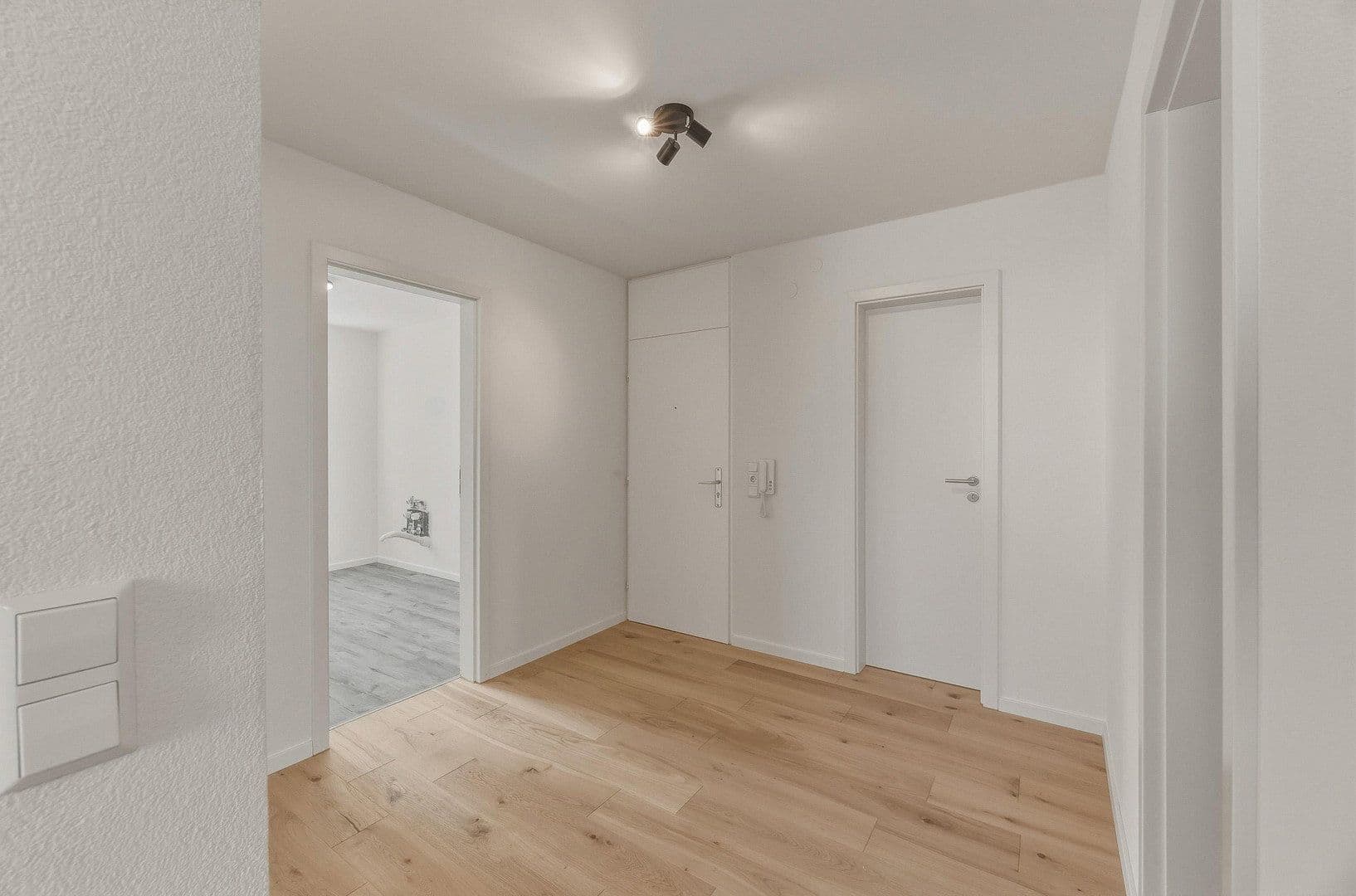 2 bedroom with open-plan kitchen flat for sale, 84 m², Leonberg, Baden-Württemberg 2 bedroom with open-plan kitchen flat for sale, 84 m², Leonberg, Baden-Württemberg