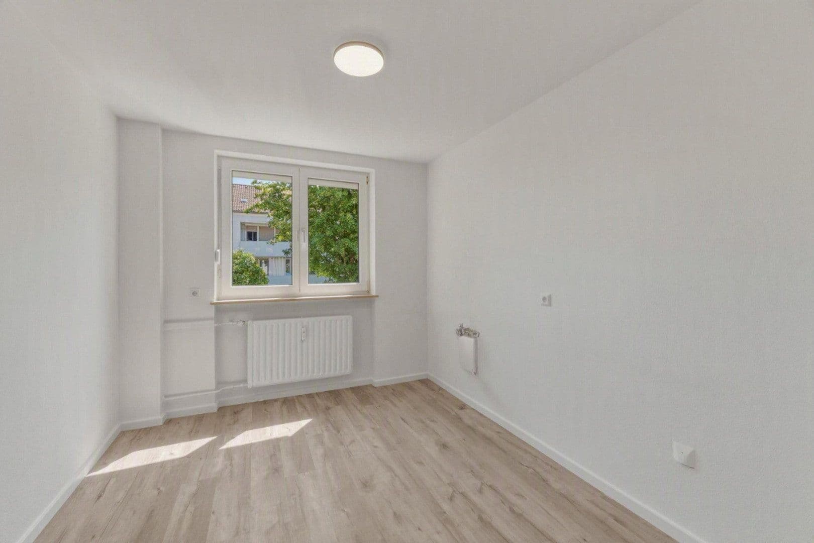 2 bedroom with open-plan kitchen flat for sale, 84 m², Leonberg, Baden-Württemberg 2 bedroom with open-plan kitchen flat for sale, 84 m², Leonberg, Baden-Württemberg