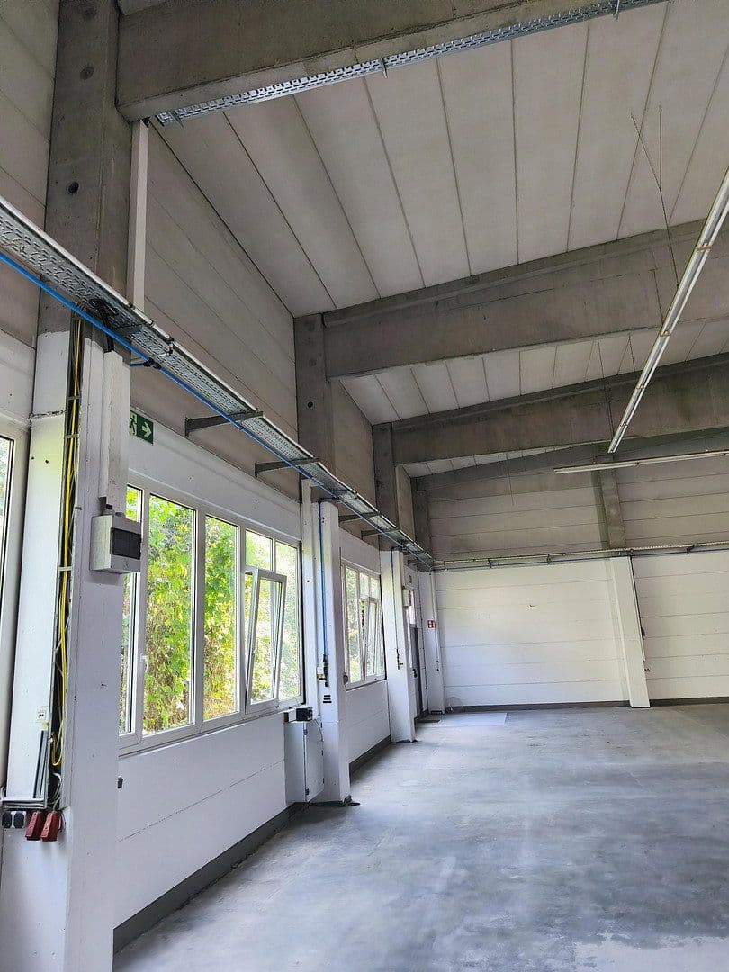non-residential property to rent, 900 m², Meckenloher Strasse 9, Rednitzhembach, Bavaria non-residential property to rent, 900 m², Meckenloher Strasse 9, Rednitzhembach, Bavaria