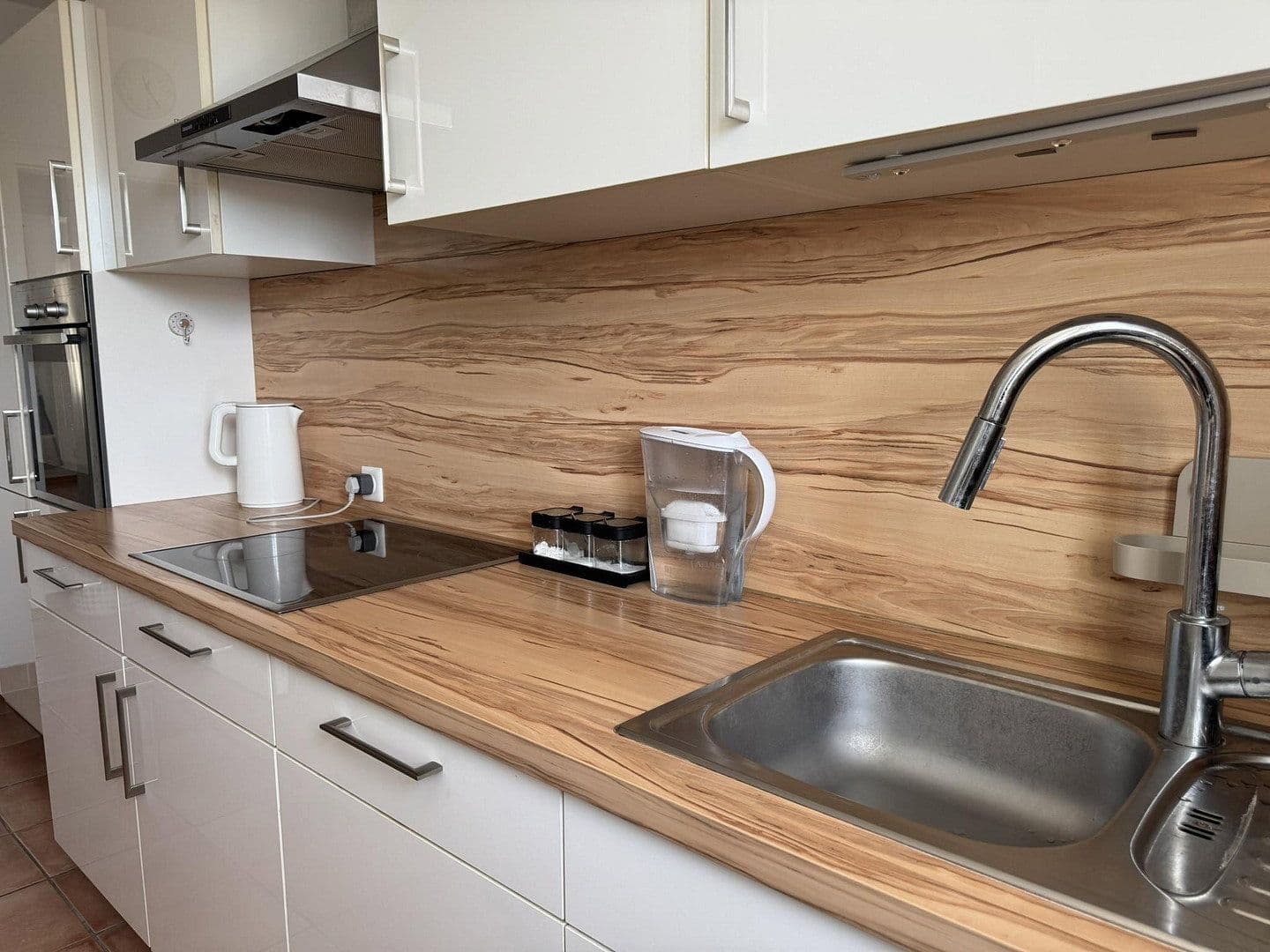 2 bedroom with open-plan kitchen flat to rent, 95 m², Bilker Allee 53, Düsseldorf, North Rhine-Westphalia 2 bedroom with open-plan kitchen flat to rent, 95 m², Bilker Allee 53, Düsseldorf, North Rhine-Westphalia