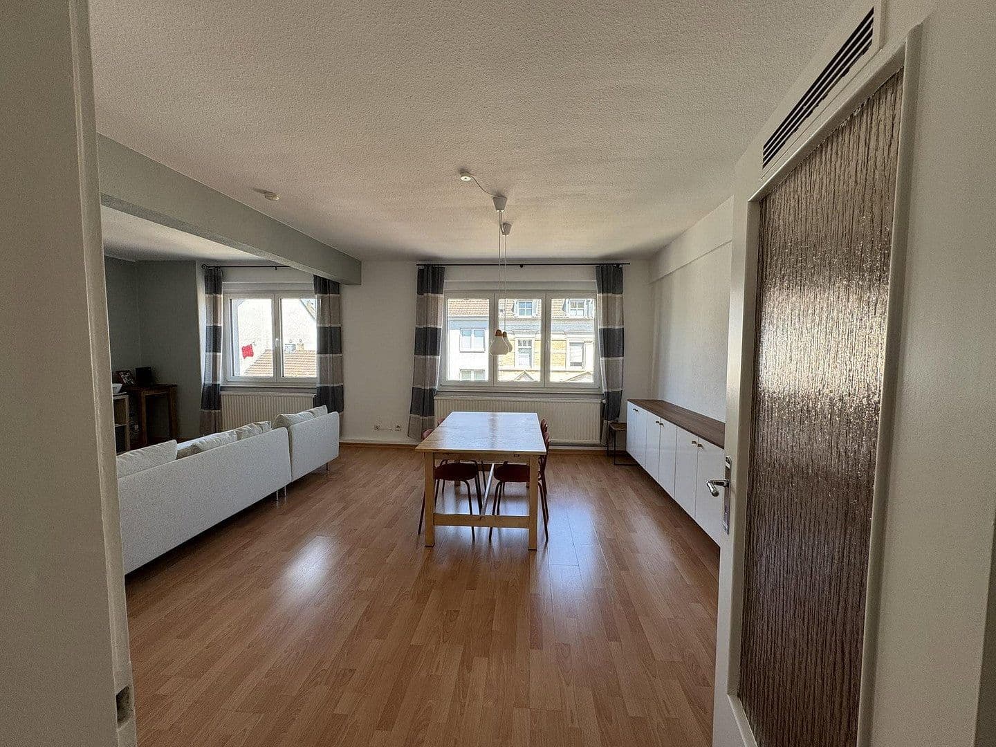 2 bedroom with open-plan kitchen flat to rent, 95 m², Bilker Allee 53, Düsseldorf, North Rhine-Westphalia 2 bedroom with open-plan kitchen flat to rent, 95 m², Bilker Allee 53, Düsseldorf, North Rhine-Westphalia