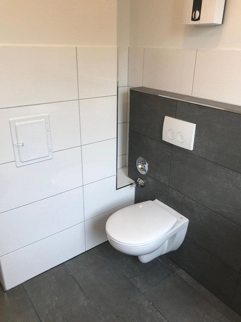 2 bedroom with open-plan kitchen flat to rent, 86 m², Tippelsberger Straße 17, Bochum, North Rhine-Westphalia 2 bedroom with open-plan kitchen flat to rent, 86 m², Tippelsberger Straße 17, Bochum, North Rhine-Westphalia