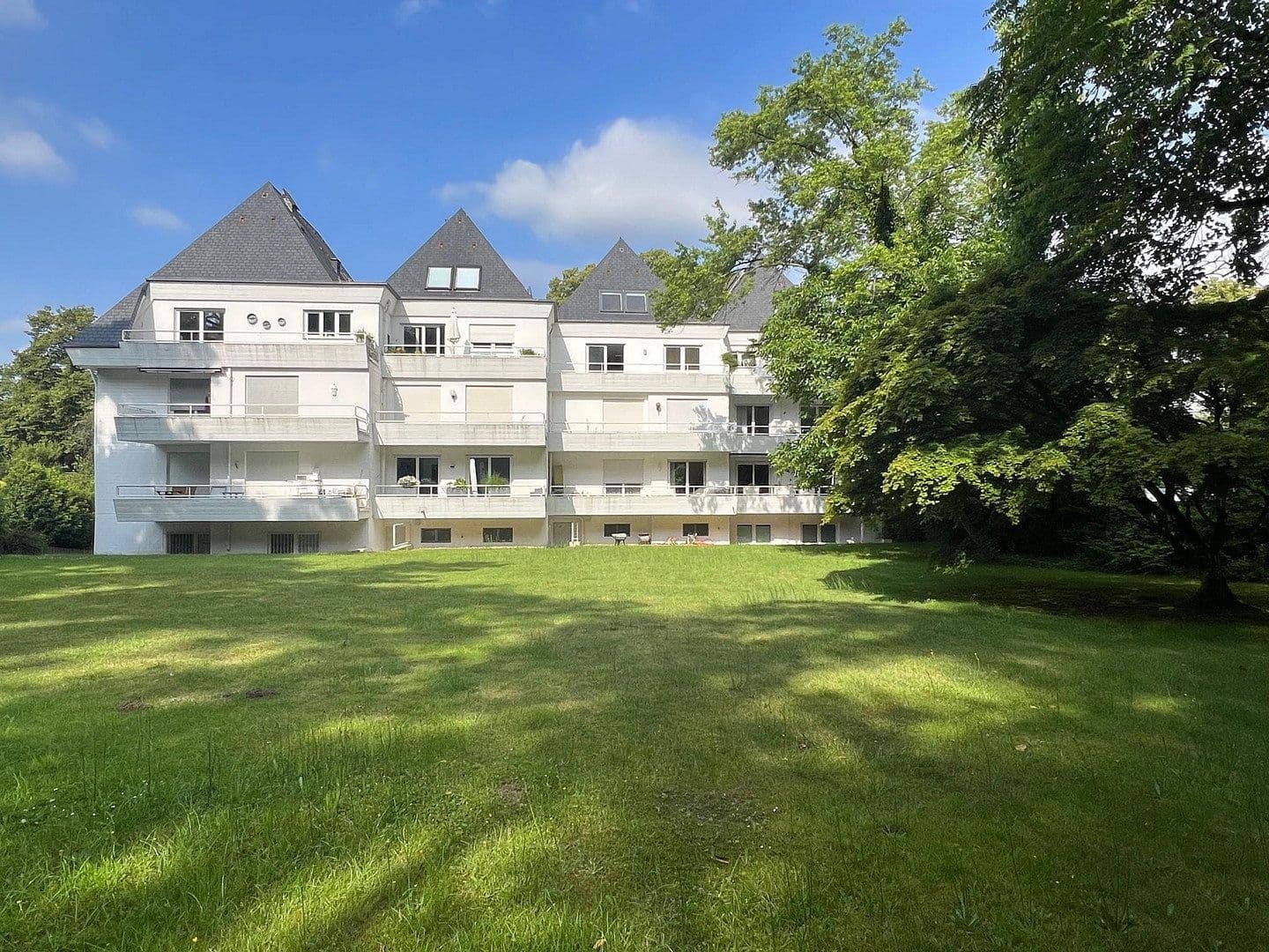 5 bedroom flat for sale, 145 m², Thielenbrucher Allee 11, Köln, North Rhine-Westphalia 5 bedroom flat for sale, 145 m², Thielenbrucher Allee 11, Köln, North Rhine-Westphalia