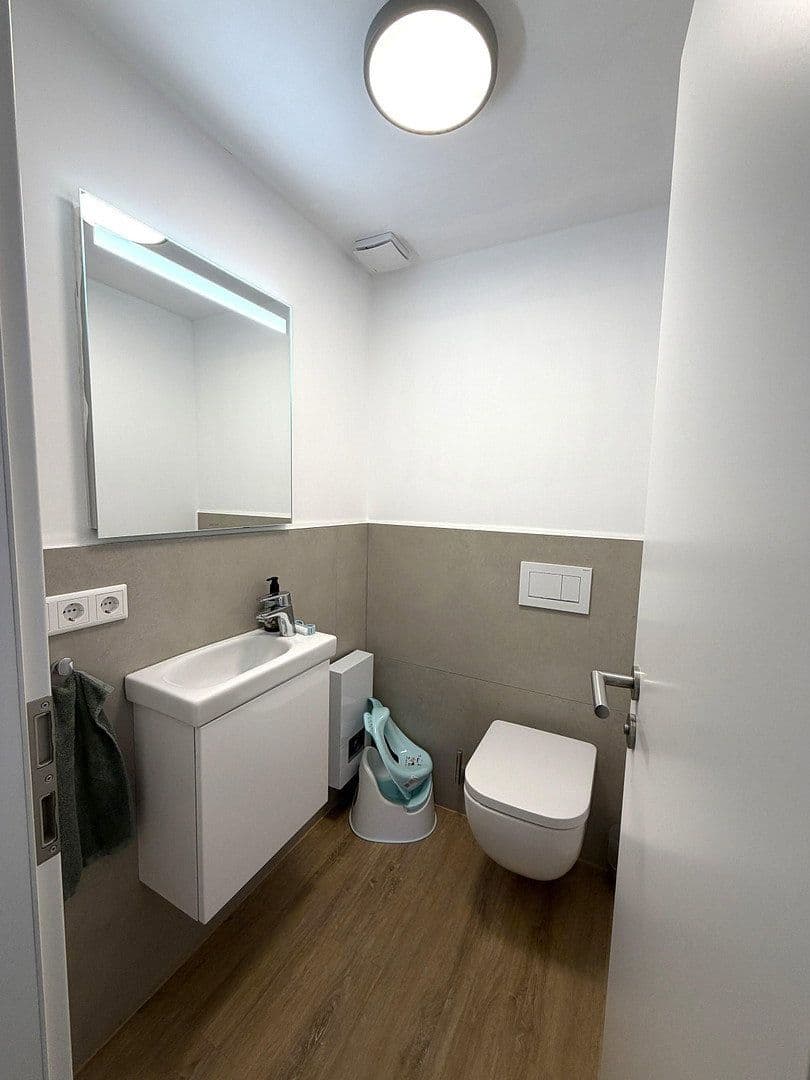 5 bedroom flat for sale, 145 m², Thielenbrucher Allee 11, Köln, North Rhine-Westphalia 5 bedroom flat for sale, 145 m², Thielenbrucher Allee 11, Köln, North Rhine-Westphalia