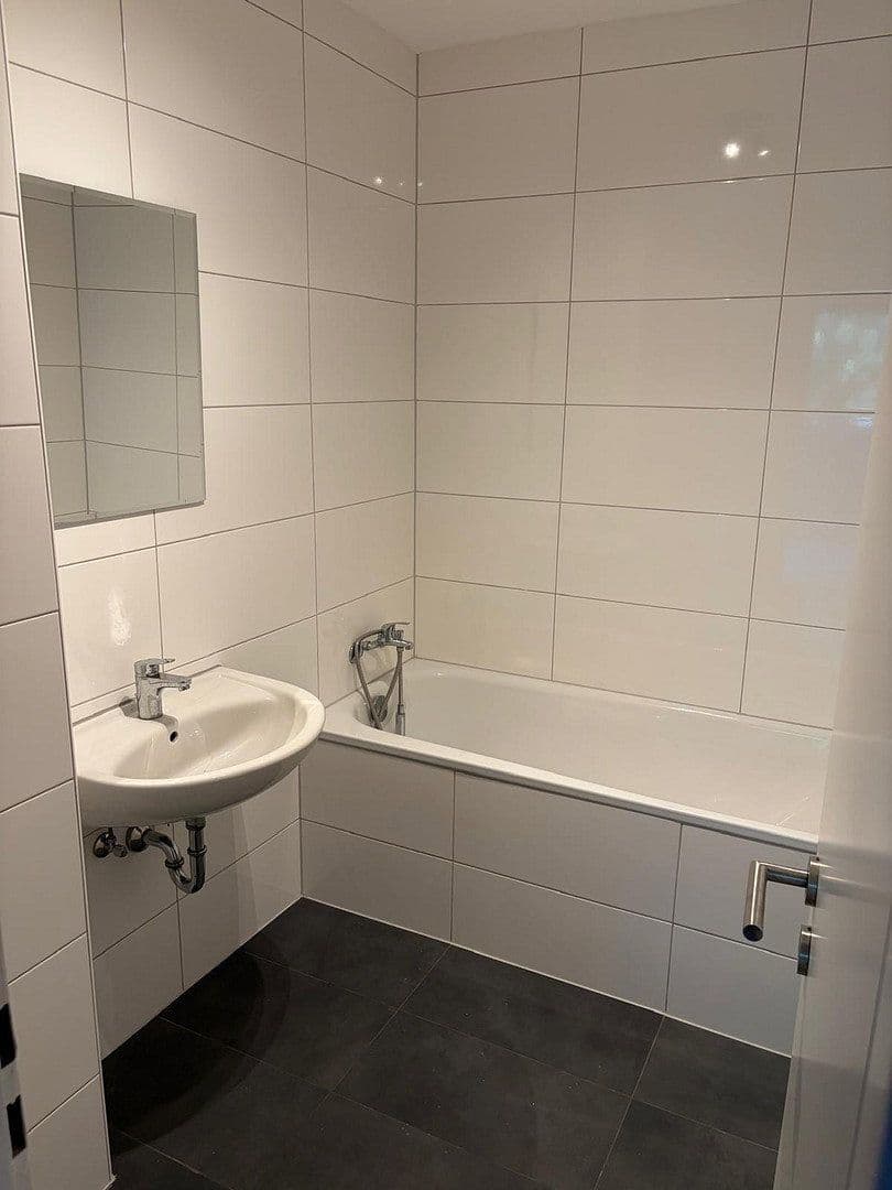 3 bedroom flat for sale, 76 m², Schildsheiderstr, Erkrath, North Rhine-Westphalia 3 bedroom flat for sale, 76 m², Schildsheiderstr, Erkrath, North Rhine-Westphalia
