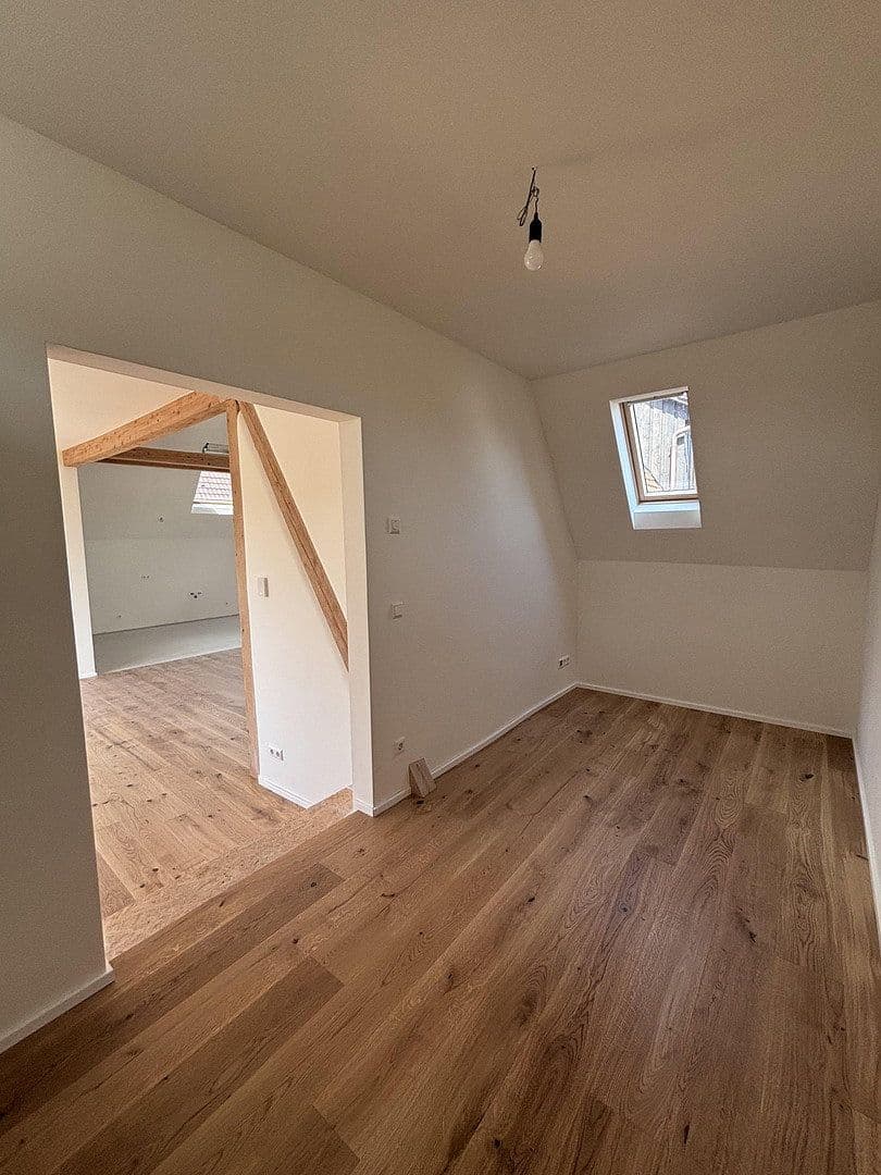 3 bedroom with open-plan kitchen flat to rent, 147 m², Niefern-Öschelbronn, Baden-Württemberg 3 bedroom with open-plan kitchen flat to rent, 147 m², Niefern-Öschelbronn, Baden-Württemberg