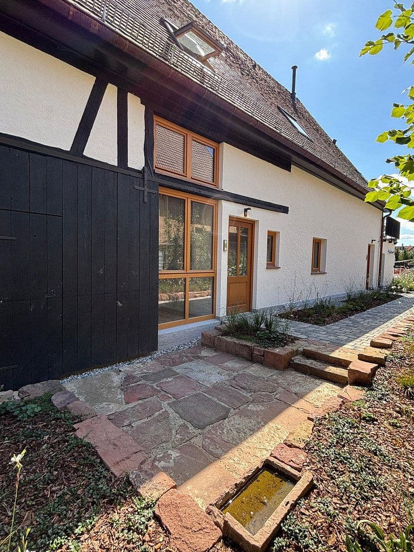 2 bedroom with open-plan kitchen flat to rent, 133 m², Niefern-Öschelbronn, Baden-Württemberg 2 bedroom with open-plan kitchen flat to rent, 133 m², Niefern-Öschelbronn, Baden-Württemberg