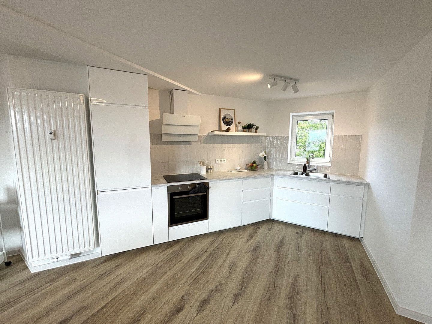 1 bedroom with open-plan kitchen flat to rent, 54 m², Bergisch Gladbacher Str. 135-137, Köln, North Rhine-Westphalia 1 bedroom with open-plan kitchen flat to rent, 54 m², Bergisch Gladbacher Str. 135-137, Köln, North Rhine-Westphalia