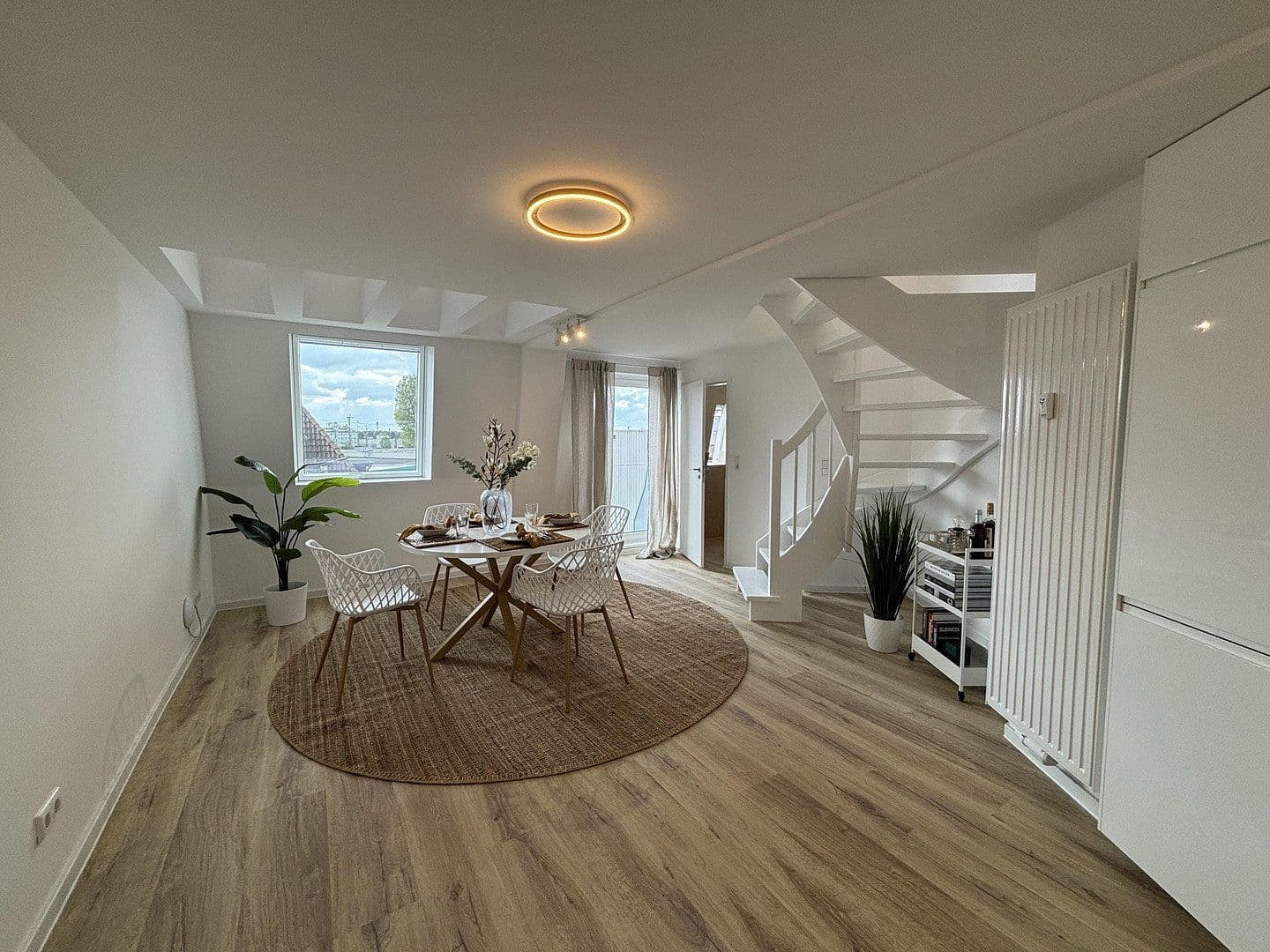 1 bedroom with open-plan kitchen flat to rent, 54 m², Bergisch Gladbacher Str. 135-137, Köln, North Rhine-Westphalia 1 bedroom with open-plan kitchen flat to rent, 54 m², Bergisch Gladbacher Str. 135-137, Köln, North Rhine-Westphalia