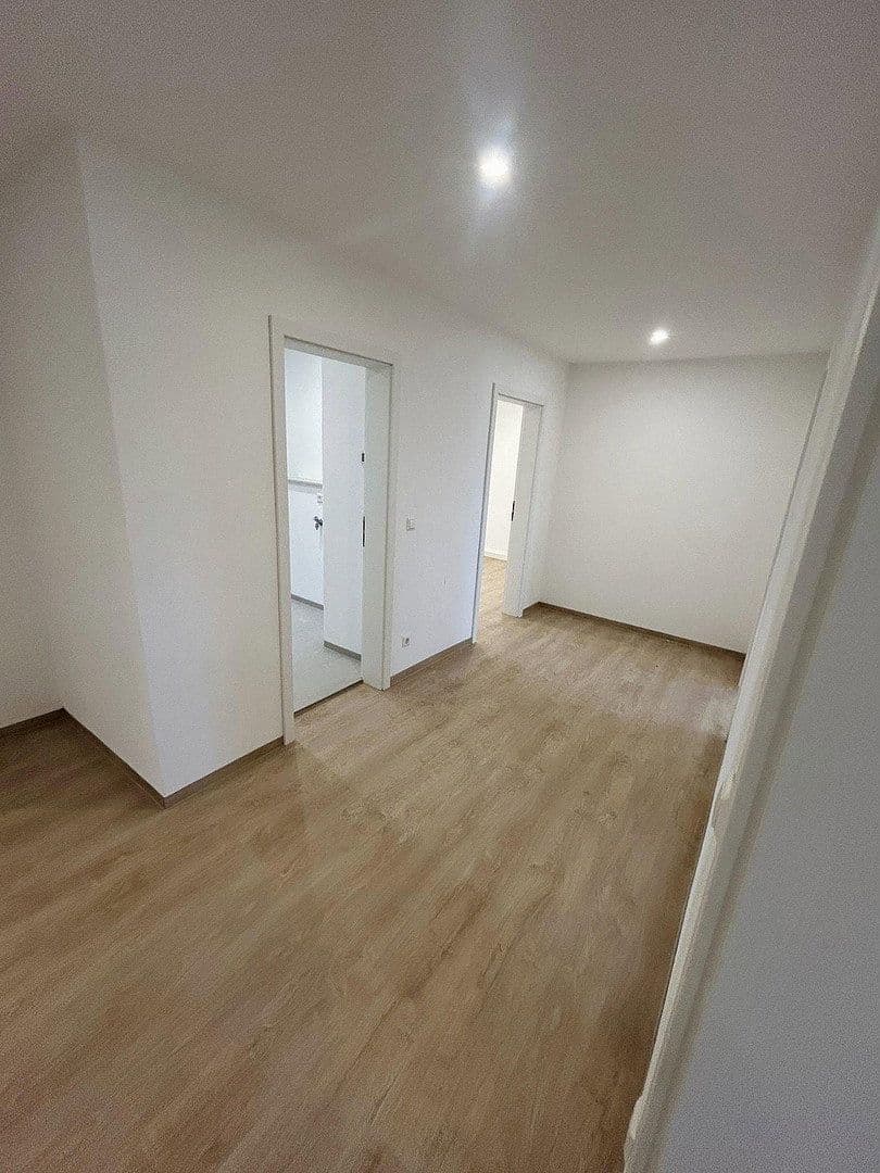 3 bedroom flat to rent, 84 m², Chemnitzer Str. 72, Meerane, Saxony 3 bedroom flat to rent, 84 m², Chemnitzer Str. 72, Meerane, Saxony
