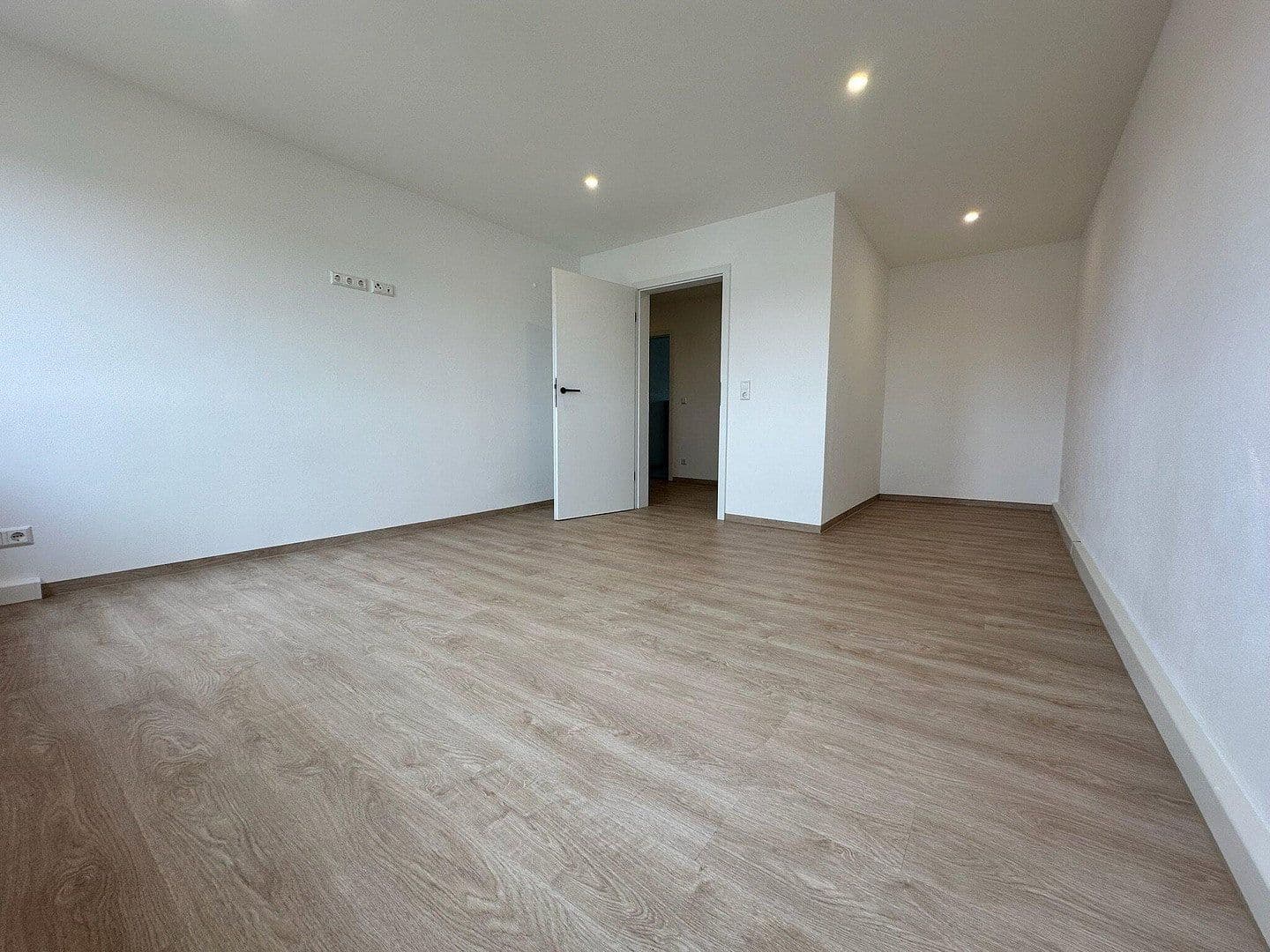 3 bedroom flat to rent, 84 m², Chemnitzer Str. 72, Meerane, Saxony 3 bedroom flat to rent, 84 m², Chemnitzer Str. 72, Meerane, Saxony