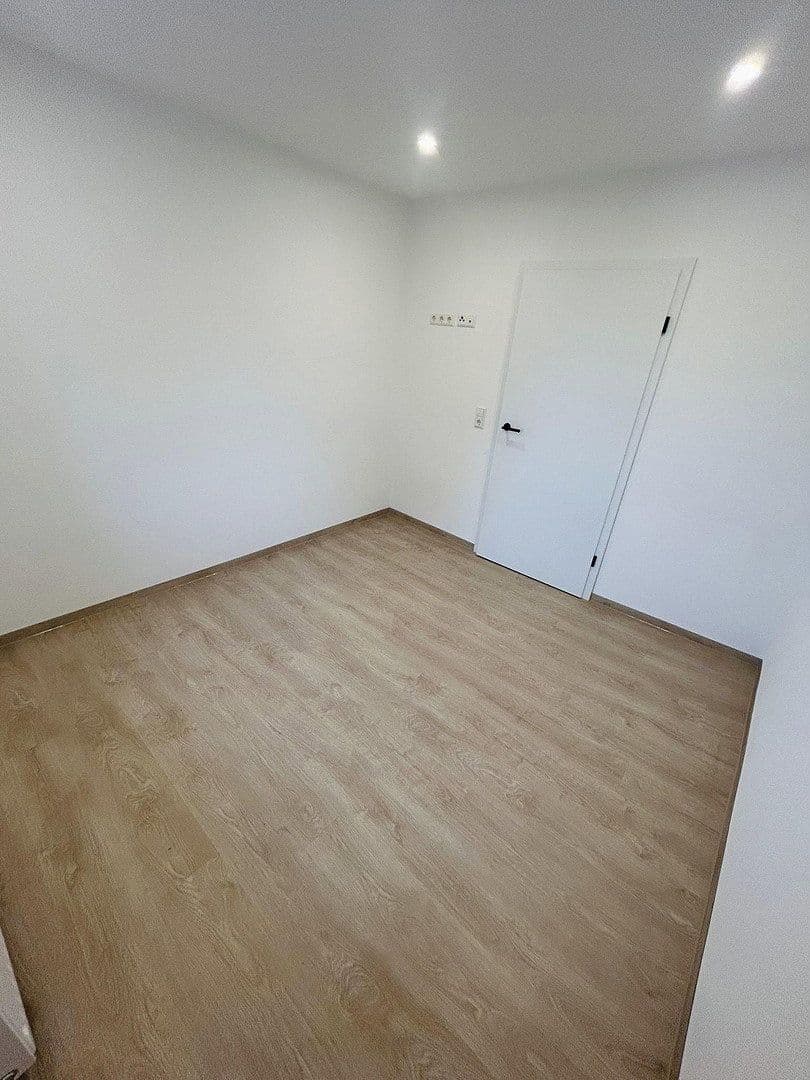 3 bedroom flat to rent, 84 m², Chemnitzer Str. 72, Meerane, Saxony 3 bedroom flat to rent, 84 m², Chemnitzer Str. 72, Meerane, Saxony