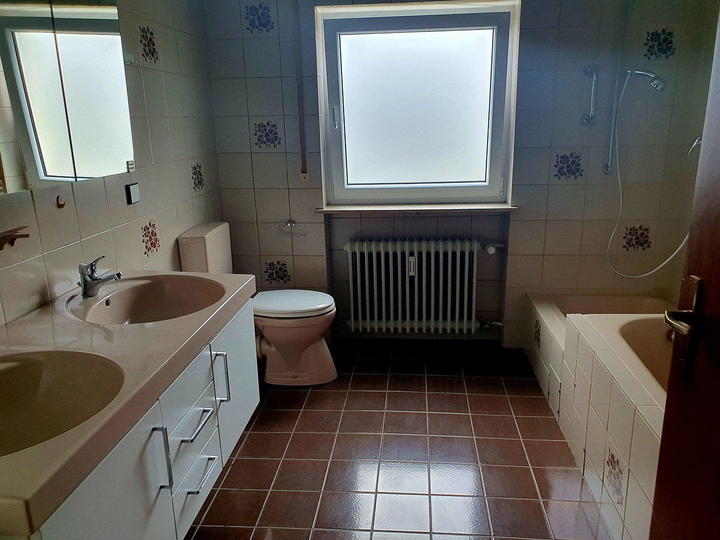 house for sale, 197 m², Buchen (Odenwald), Baden-Württemberg house for sale, 197 m², Buchen (Odenwald), Baden-Württemberg