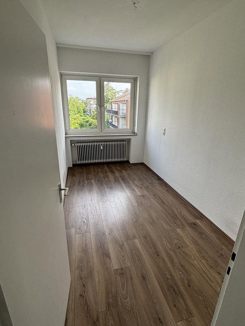 3 bedroom flat to rent, 98 m², Goebenplatz 8, Düren, North Rhine-Westphalia 3 bedroom flat to rent, 98 m², Goebenplatz 8, Düren, North Rhine-Westphalia