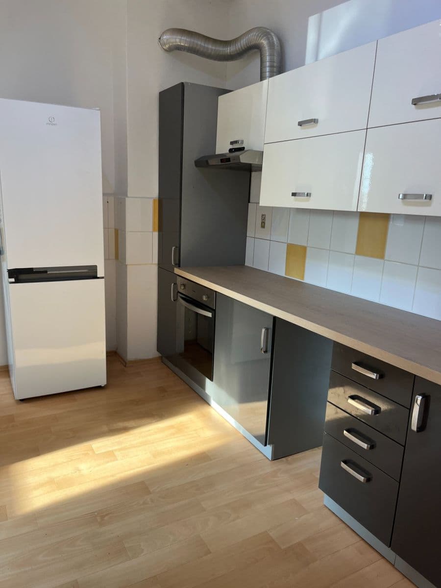 1 bedroom with open-plan kitchen flat to rent, 50 m², Legionářů, Prague, Prague 1 bedroom with open-plan kitchen flat to rent, 50 m², Legionářů, Prague, Prague