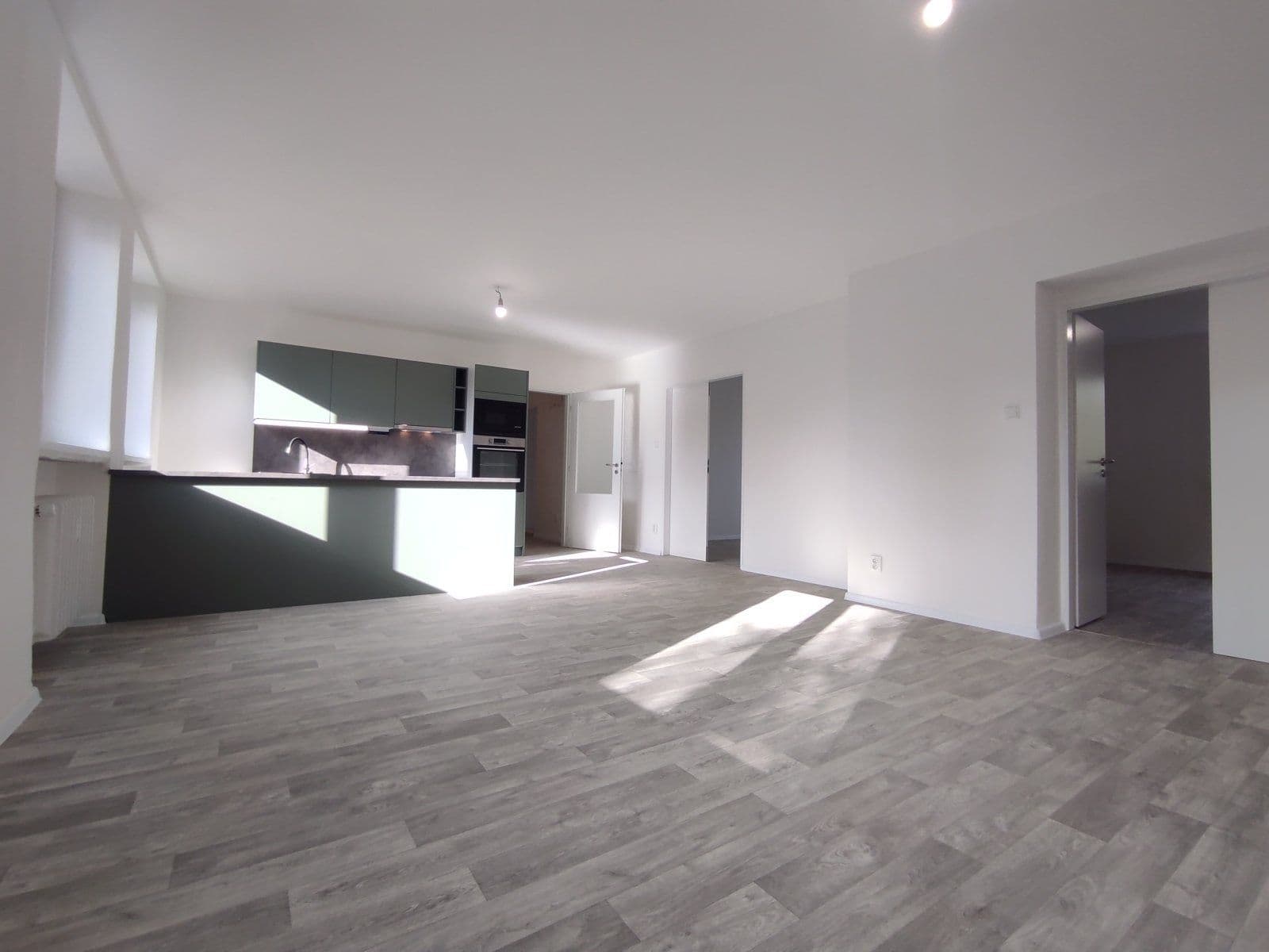 3 bedroom with open-plan kitchen flat to rent, 80 m², U Stromovky, Havířov, Moravskoslezský Region 3 bedroom with open-plan kitchen flat to rent, 80 m², U Stromovky, Havířov, Moravskoslezský Region