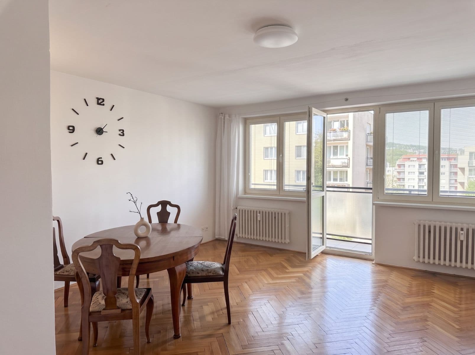 1 bedroom with open-plan kitchen flat for sale, 89 m², Česká, Prague, Prague 1 bedroom with open-plan kitchen flat for sale, 89 m², Česká, Prague, Prague