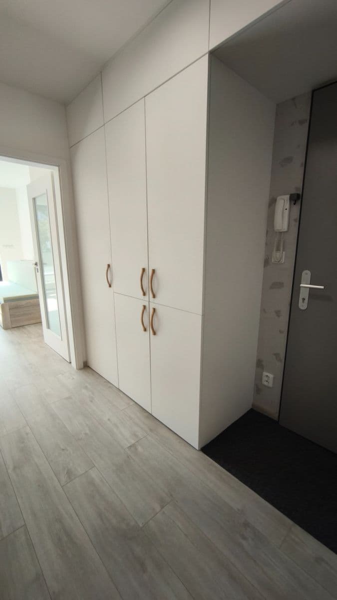 Studio flat to rent, 32 m², Věry Pánkové, Olomouc, Olomoucký Region Studio flat to rent, 32 m², Věry Pánkové, Olomouc, Olomoucký Region