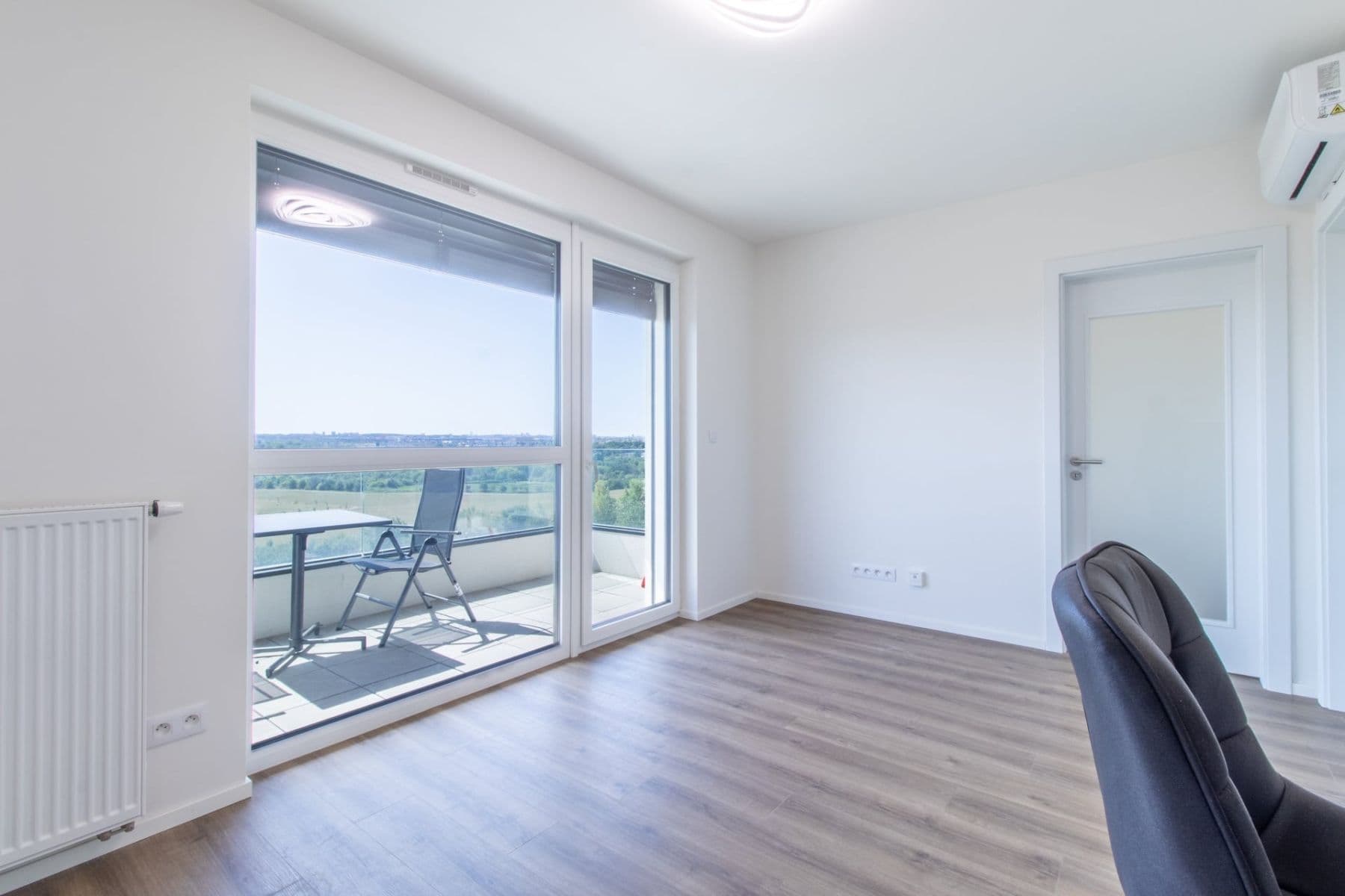 1 bedroom with open-plan kitchen flat to rent, 37 m², Arnošta Valenty, Prague, Prague 1 bedroom with open-plan kitchen flat to rent, 37 m², Arnošta Valenty, Prague, Prague
