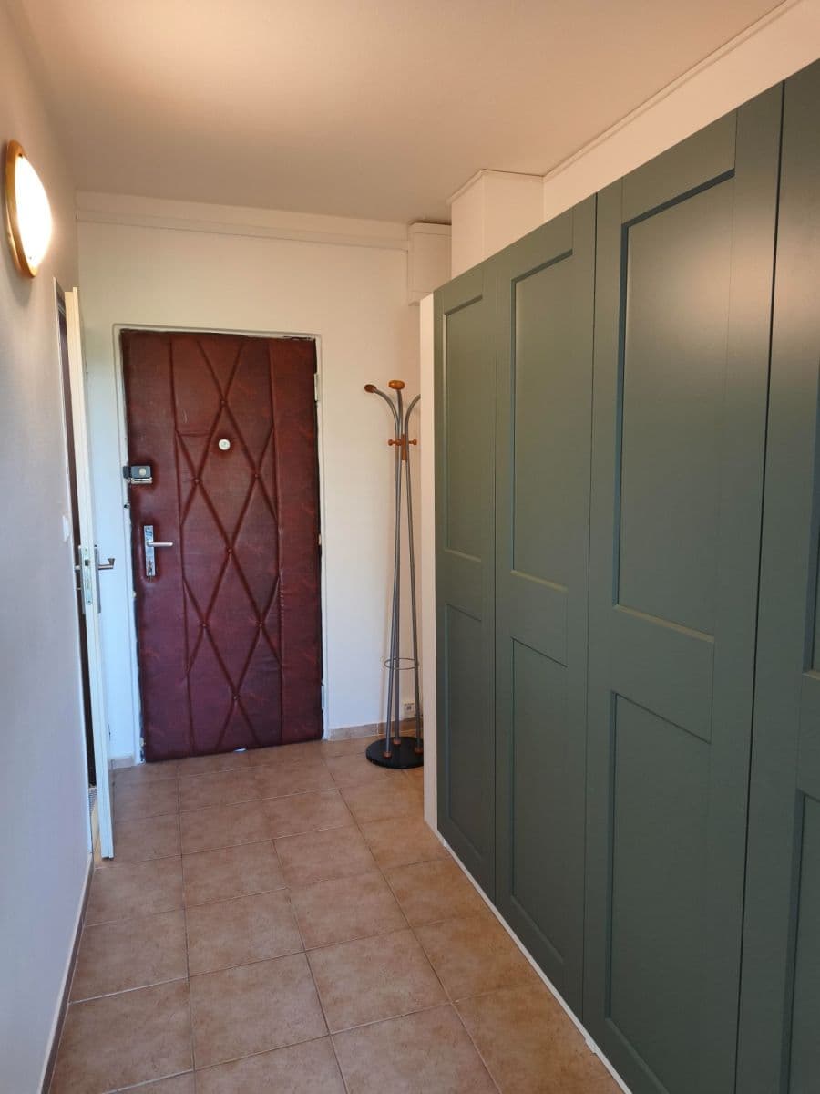 1 bedroom with open-plan kitchen flat to rent, 42 m², Novodvorská, Prague, Prague 1 bedroom with open-plan kitchen flat to rent, 42 m², Novodvorská, Prague, Prague