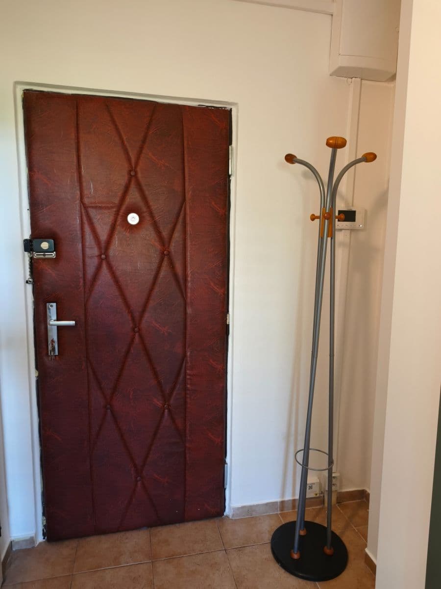1 bedroom with open-plan kitchen flat to rent, 42 m², Novodvorská, Prague, Prague 1 bedroom with open-plan kitchen flat to rent, 42 m², Novodvorská, Prague, Prague