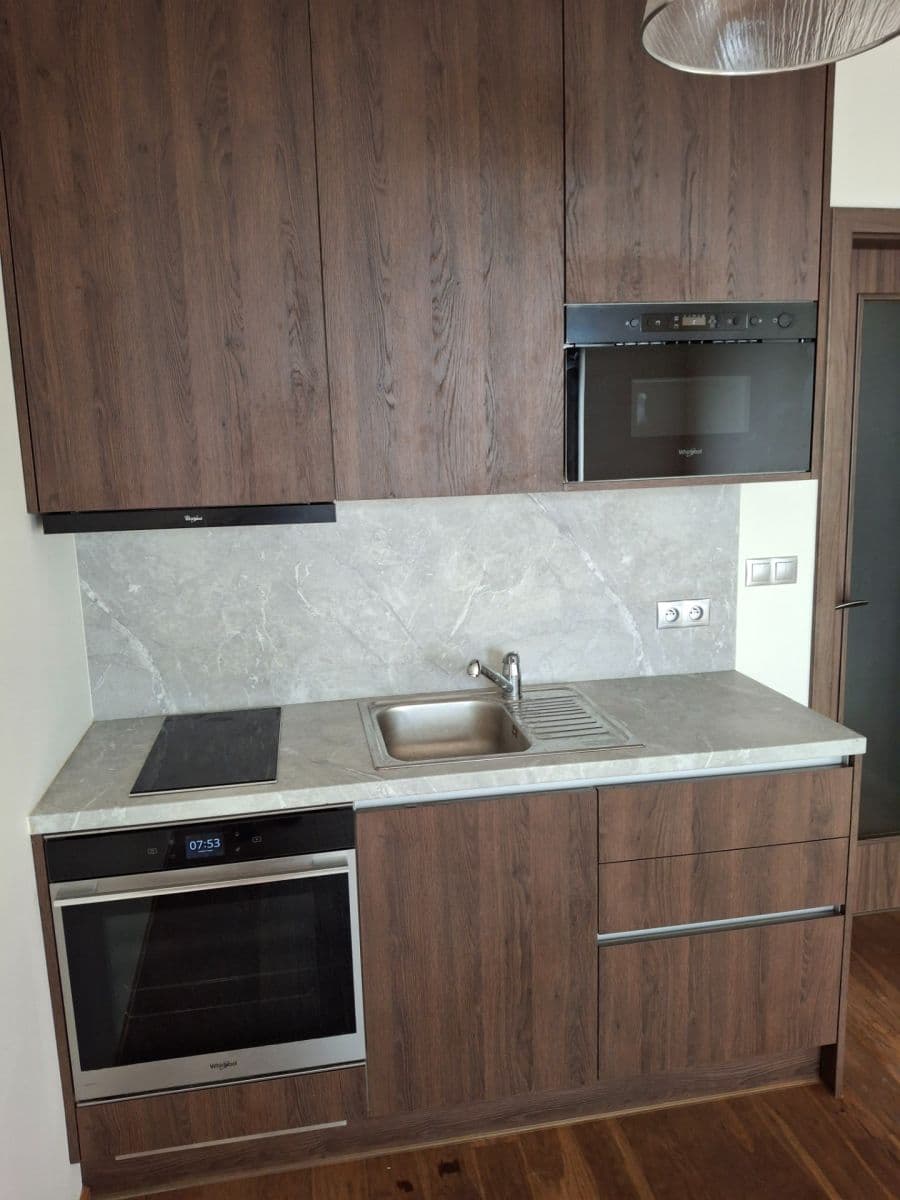 Studio flat to rent, 28 m², Bassova, Prague, Prague Studio flat to rent, 28 m², Bassova, Prague, Prague