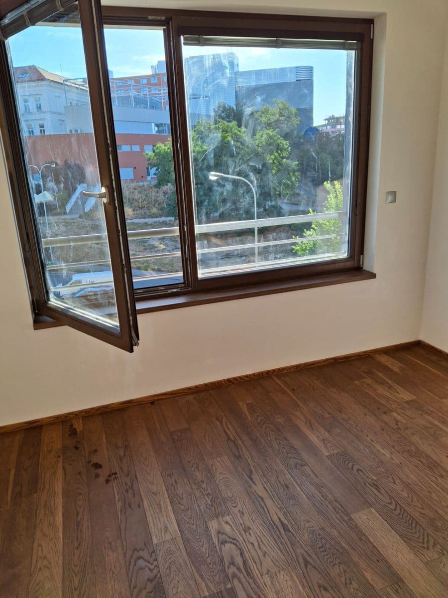 Studio flat to rent, 28 m², Bassova, Prague, Prague Studio flat to rent, 28 m², Bassova, Prague, Prague