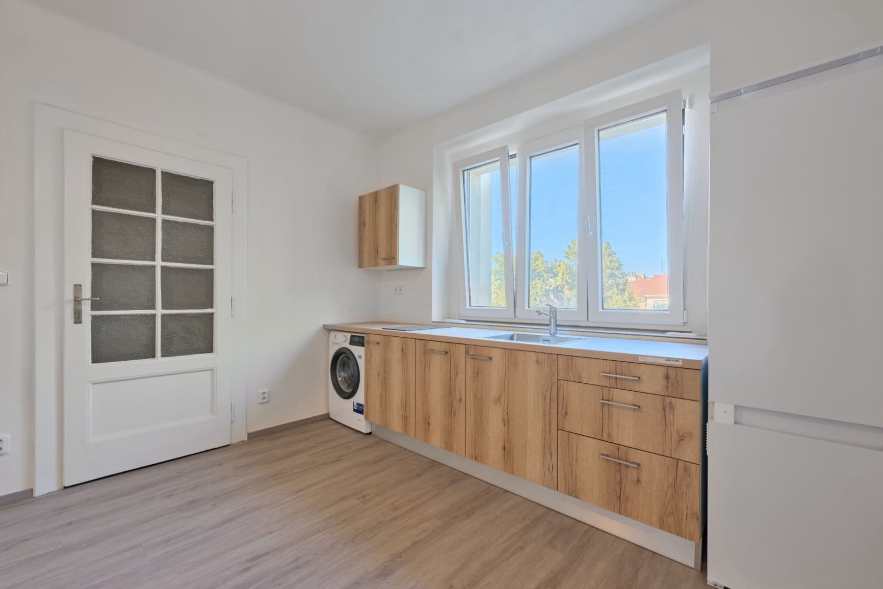 Studio flat to rent, 30 m², Viklefova, Prague, Prague Studio flat to rent, 30 m², Viklefova, Prague, Prague