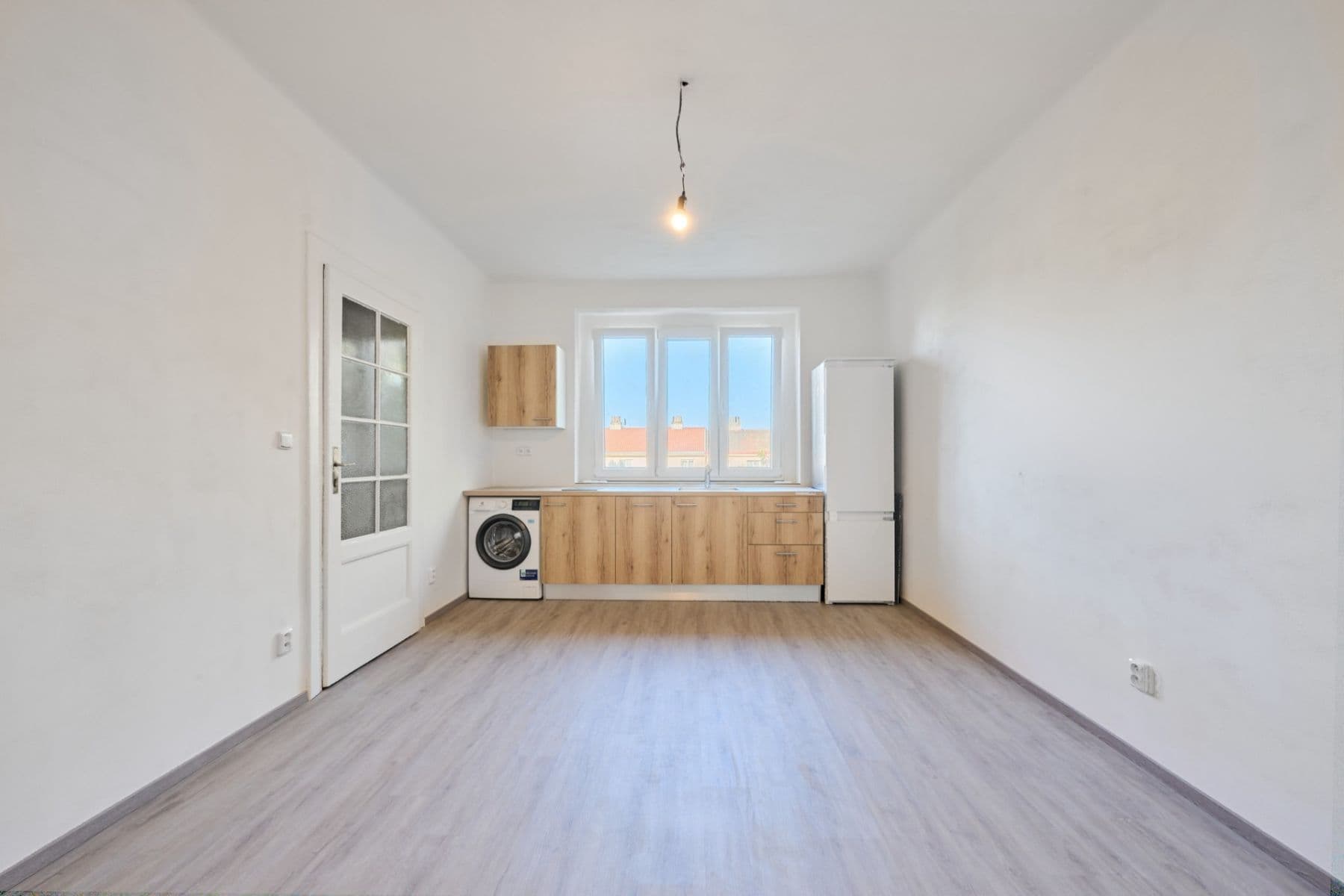 Studio flat to rent, 30 m², Viklefova, Prague, Prague Studio flat to rent, 30 m², Viklefova, Prague, Prague