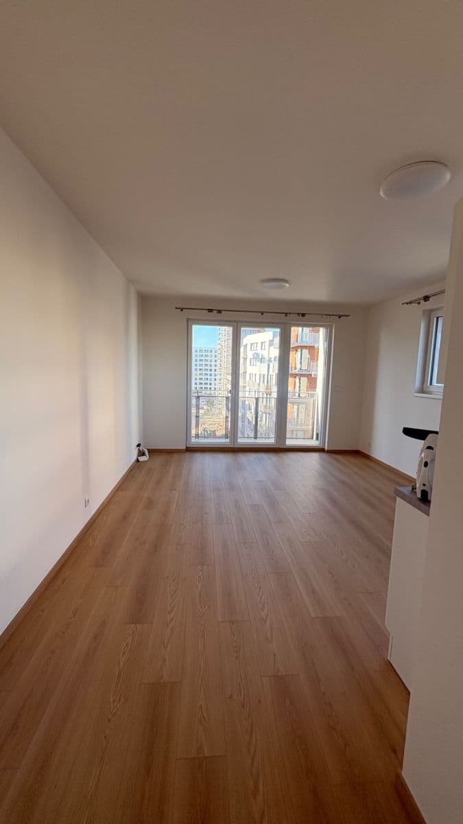 Studio flat to rent, 32 m², Poděbradská, Prague, Prague Studio flat to rent, 32 m², Poděbradská, Prague, Prague