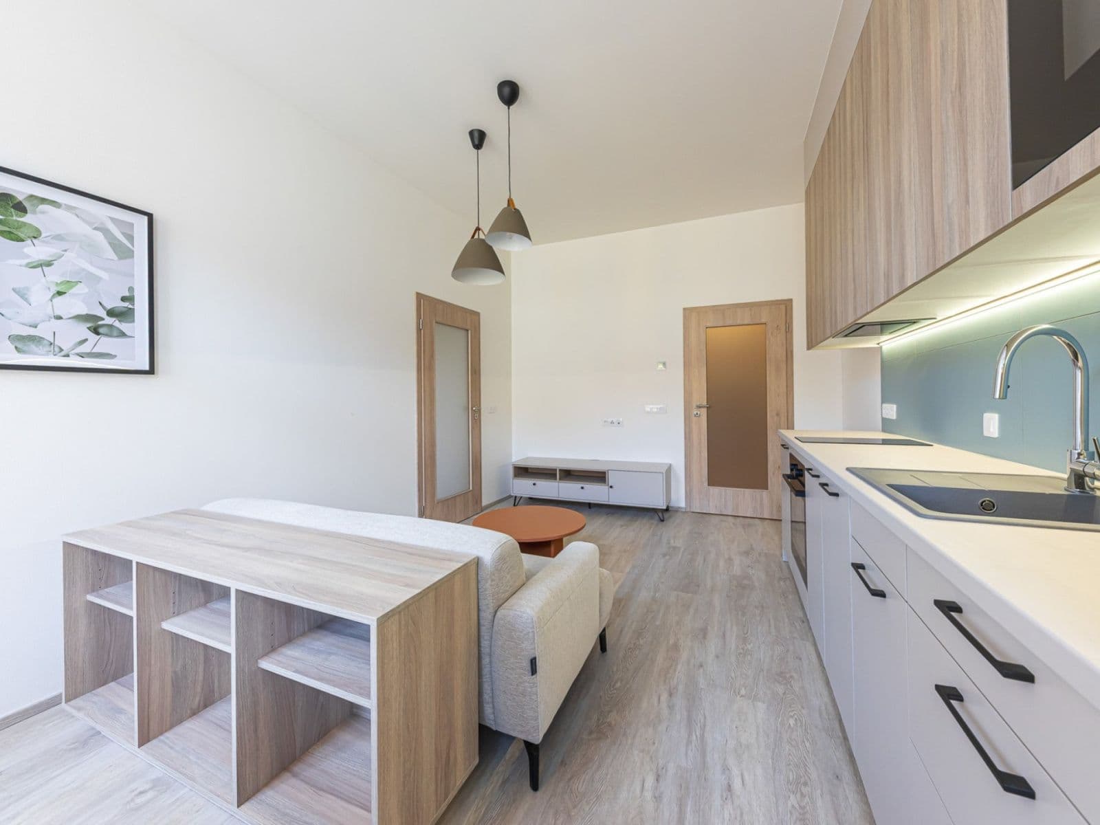 1 bedroom with open-plan kitchen flat to rent, 49 m², Svatoslavova, Prague, Prague 1 bedroom with open-plan kitchen flat to rent, 49 m², Svatoslavova, Prague, Prague