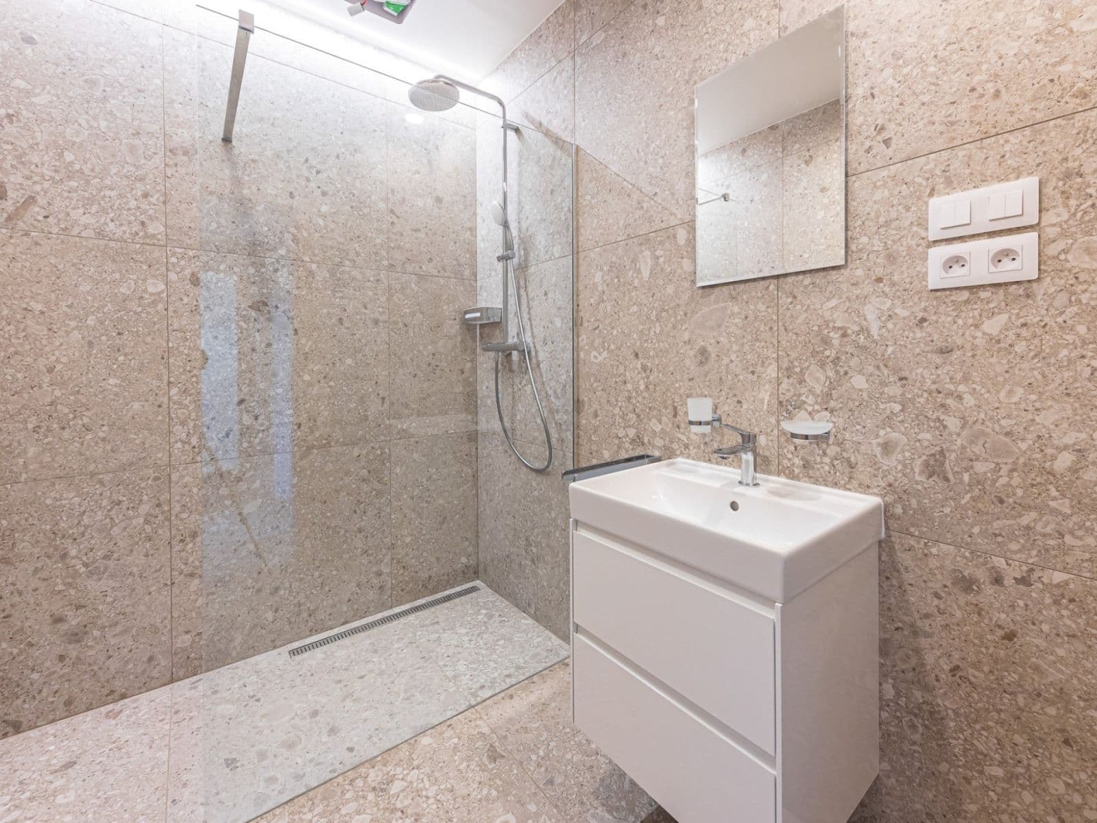 1 bedroom with open-plan kitchen flat to rent, 49 m², Svatoslavova, Prague, Prague 1 bedroom with open-plan kitchen flat to rent, 49 m², Svatoslavova, Prague, Prague