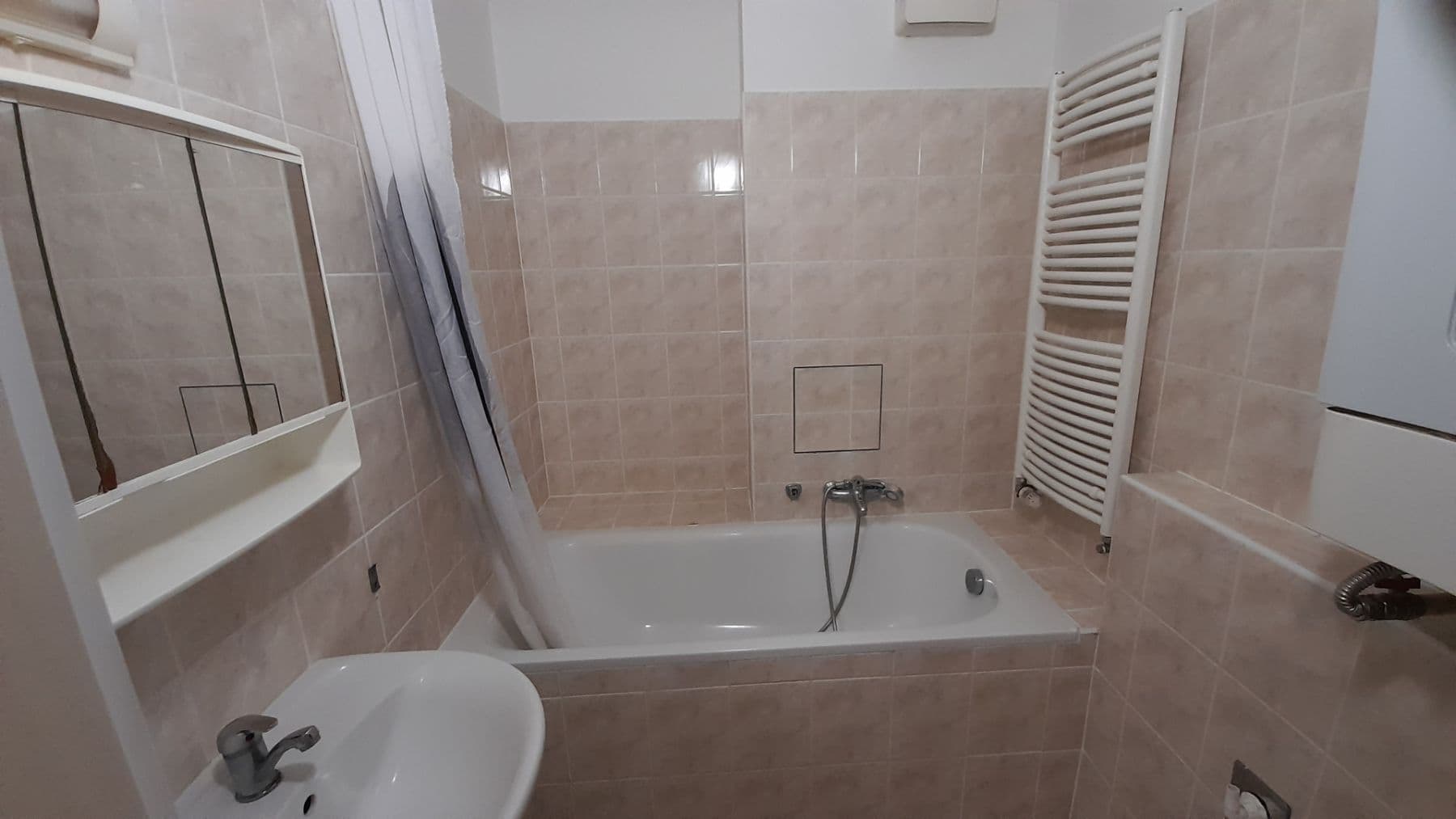 2 bedroom with open-plan kitchen flat to rent, 62 m², Ke Školce, Rudná, Středočeský Region 2 bedroom with open-plan kitchen flat to rent, 62 m², Ke Školce, Rudná, Středočeský Region