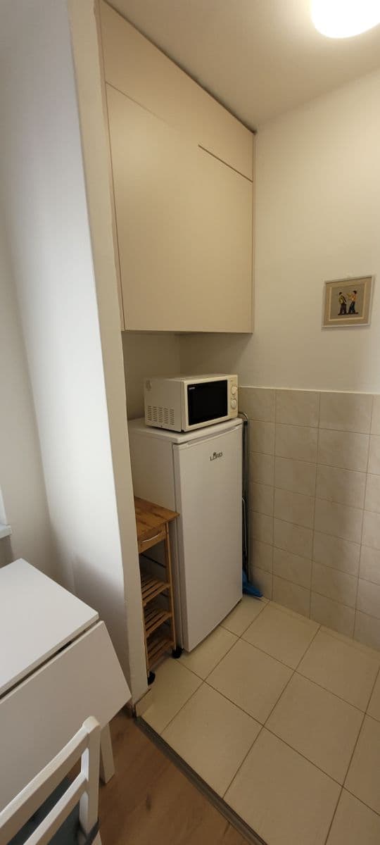 Small studio flat to rent, 23 m², Herlianska, Ružinov, Bratislavský Region Small studio flat to rent, 23 m², Herlianska, Ružinov, Bratislavský Region