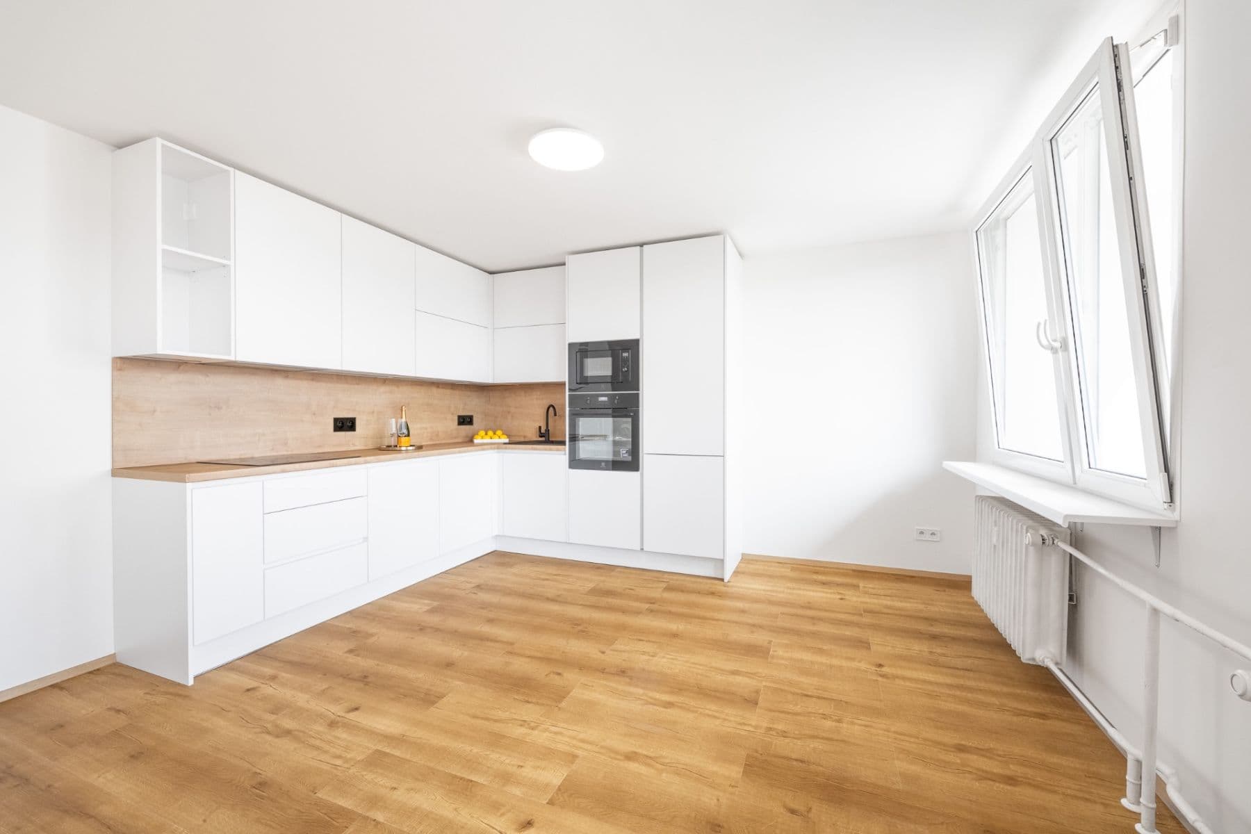 2 bedroom with open-plan kitchen flat for sale, 71 m², Murgašova, Prague, Prague 2 bedroom with open-plan kitchen flat for sale, 71 m², Murgašova, Prague, Prague