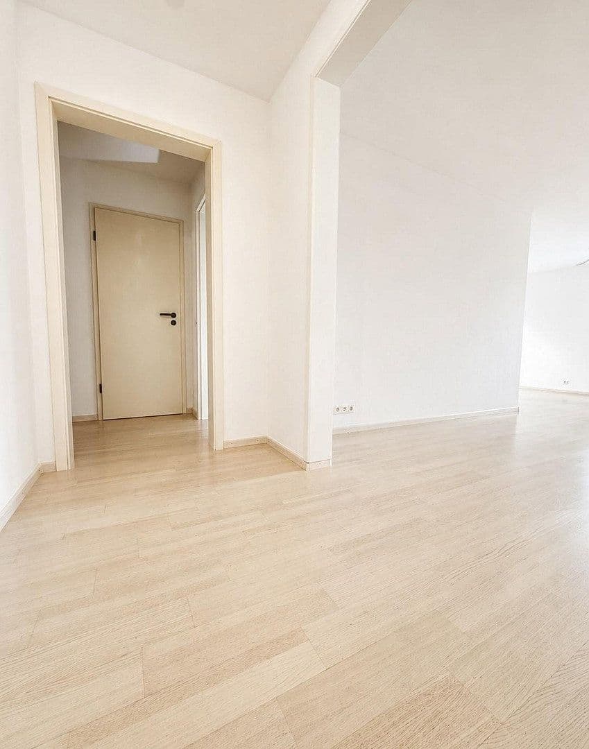 2 bedroom with open-plan kitchen flat for sale, 85 m², Bahnhofstraße, Schwaikheim, Baden-Württemberg 2 bedroom with open-plan kitchen flat for sale, 85 m², Bahnhofstraße, Schwaikheim, Baden-Württemberg