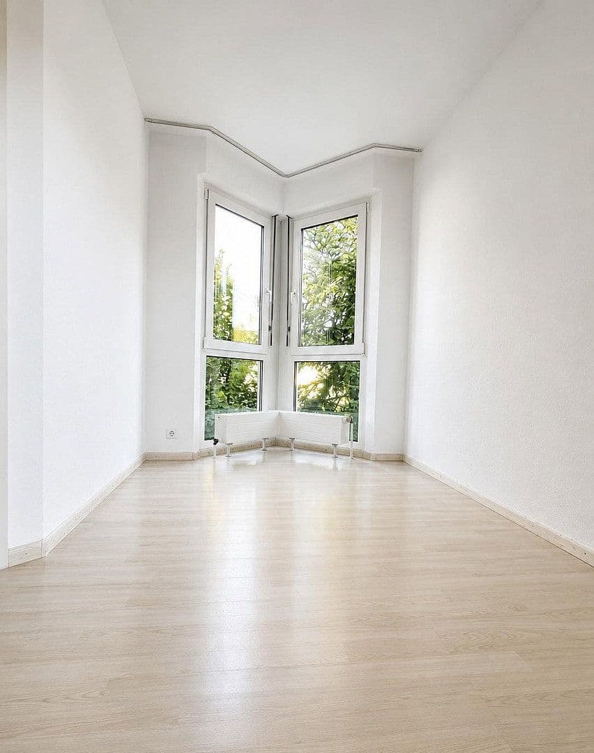 2 bedroom with open-plan kitchen flat for sale, 85 m², Bahnhofstraße, Schwaikheim, Baden-Württemberg 2 bedroom with open-plan kitchen flat for sale, 85 m², Bahnhofstraße, Schwaikheim, Baden-Württemberg